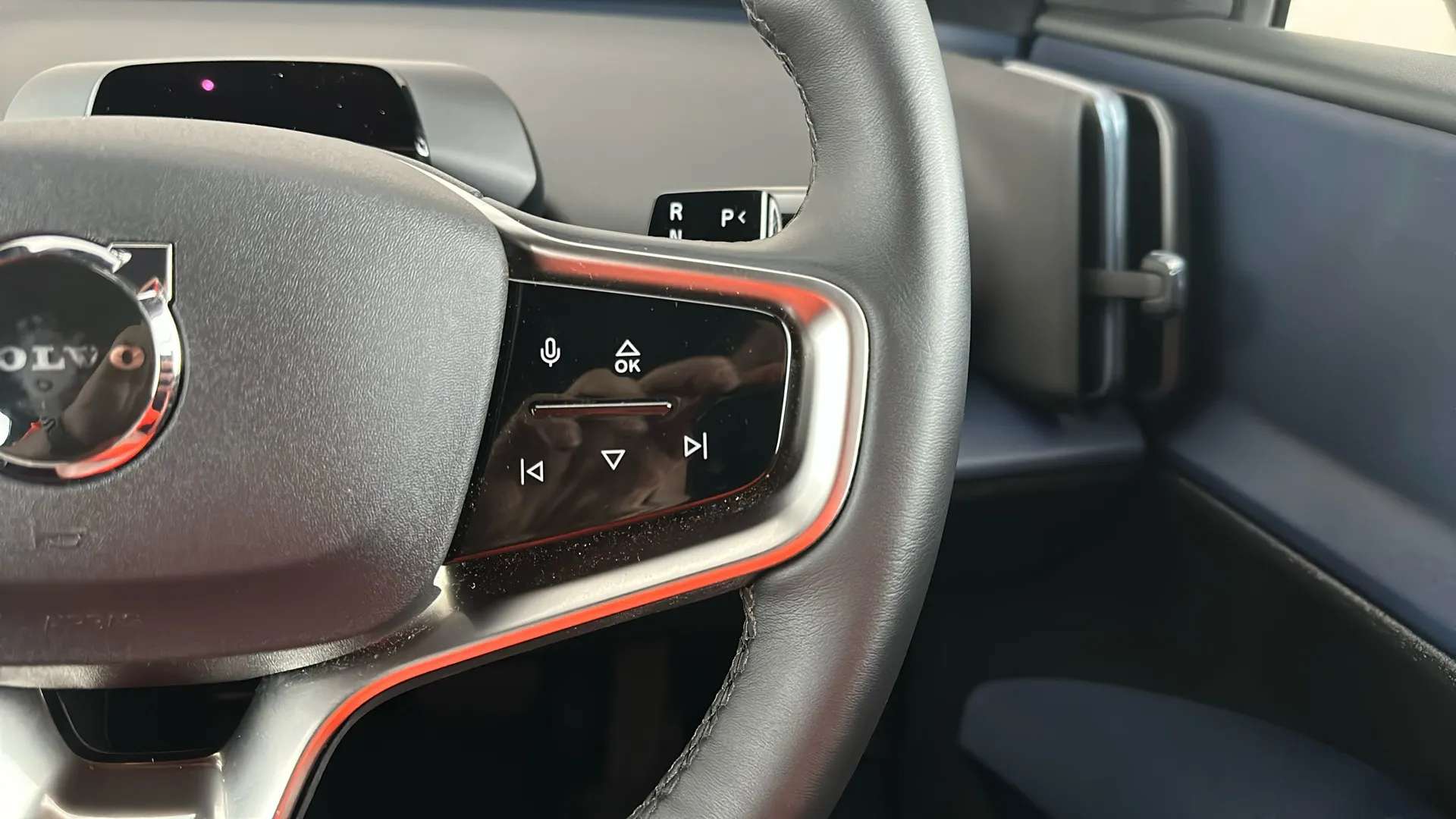 2025 VOLVO EX30 2025 VOLVO EX30