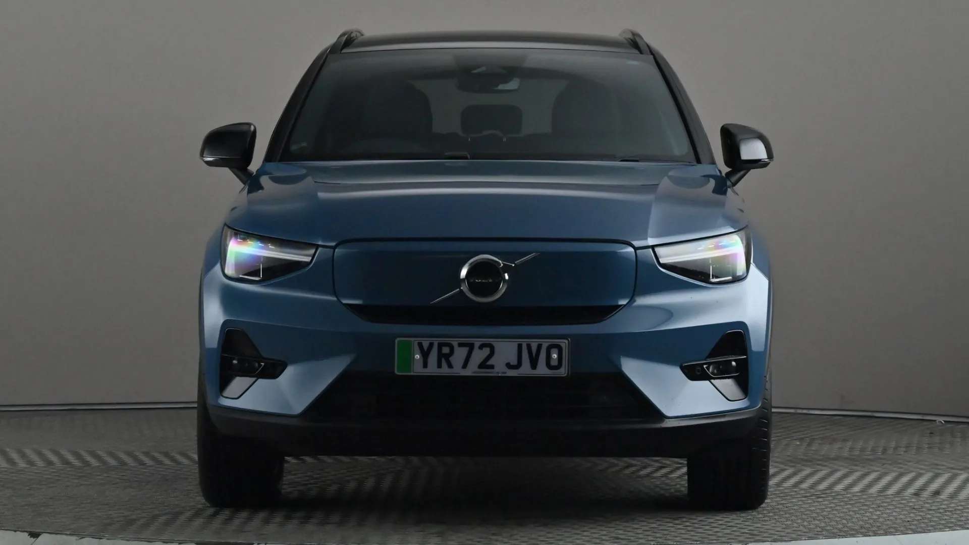 2022 VOLVO XC40 2022 VOLVO XC40