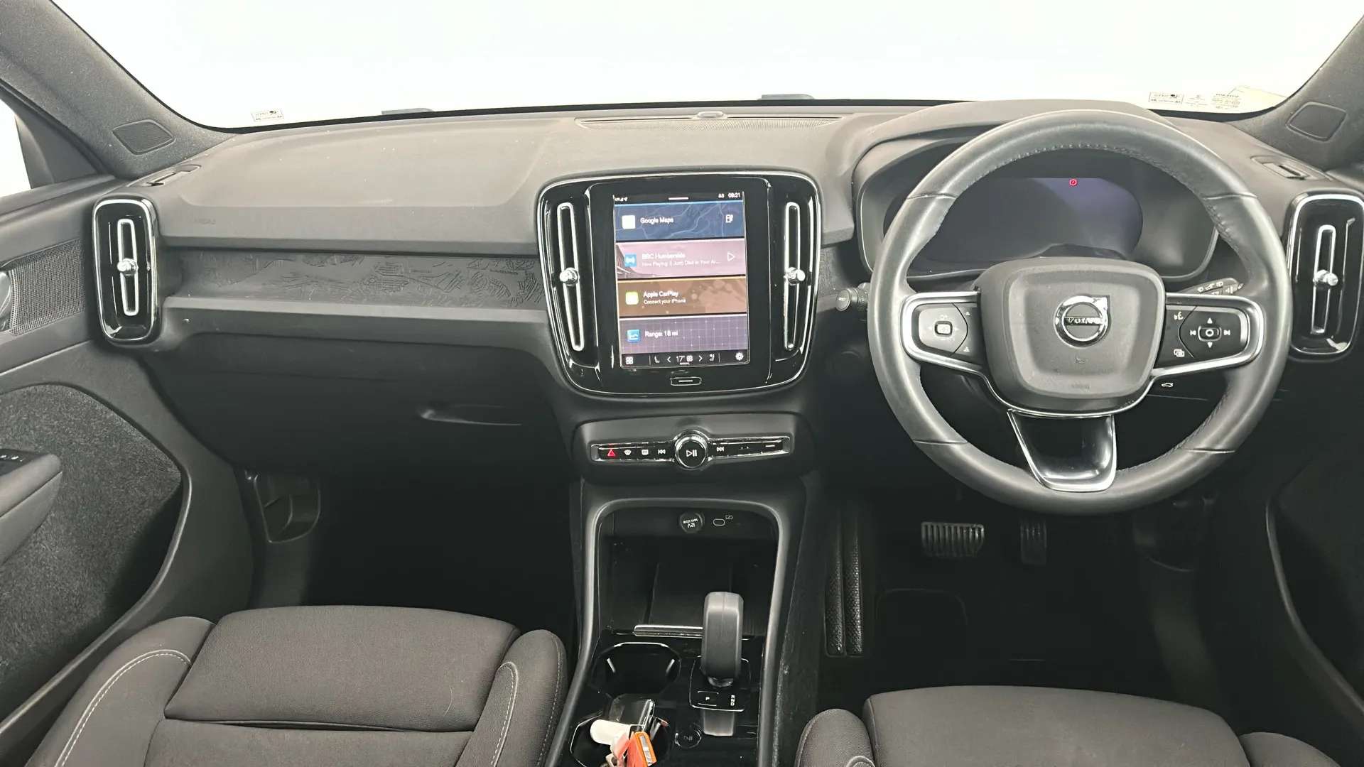 2022 VOLVO XC40 2022 VOLVO XC40