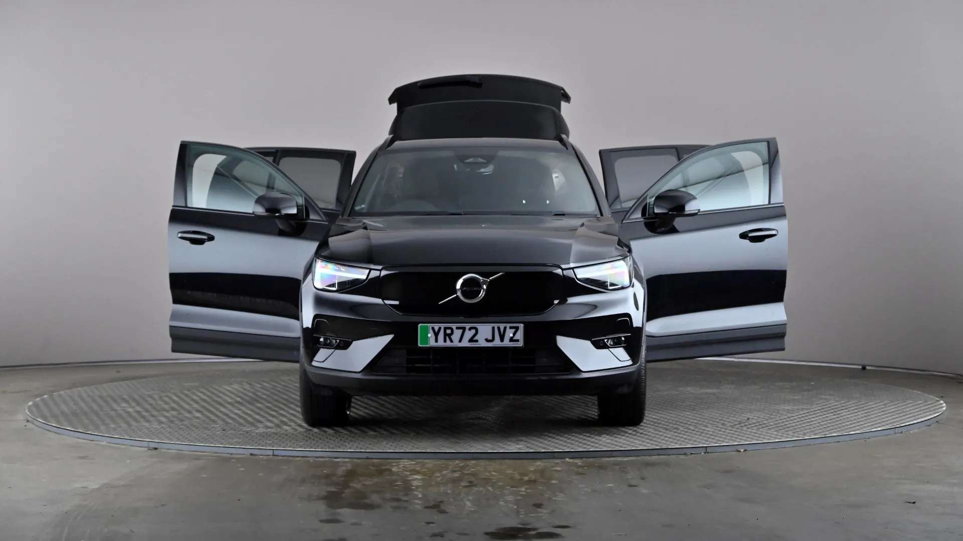 2022 VOLVO XC40 2022 VOLVO XC40