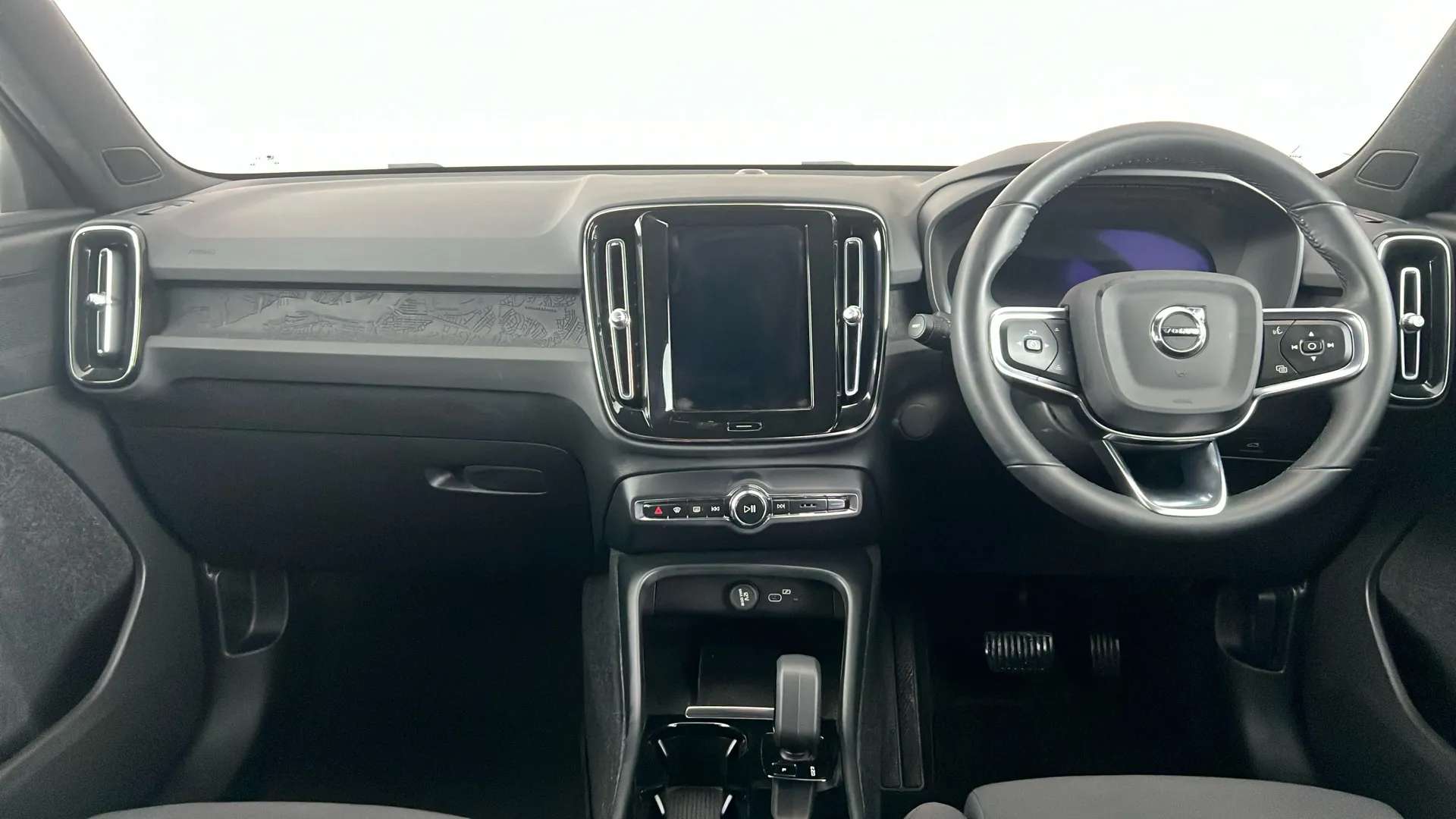 2022 VOLVO XC40 2022 VOLVO XC40