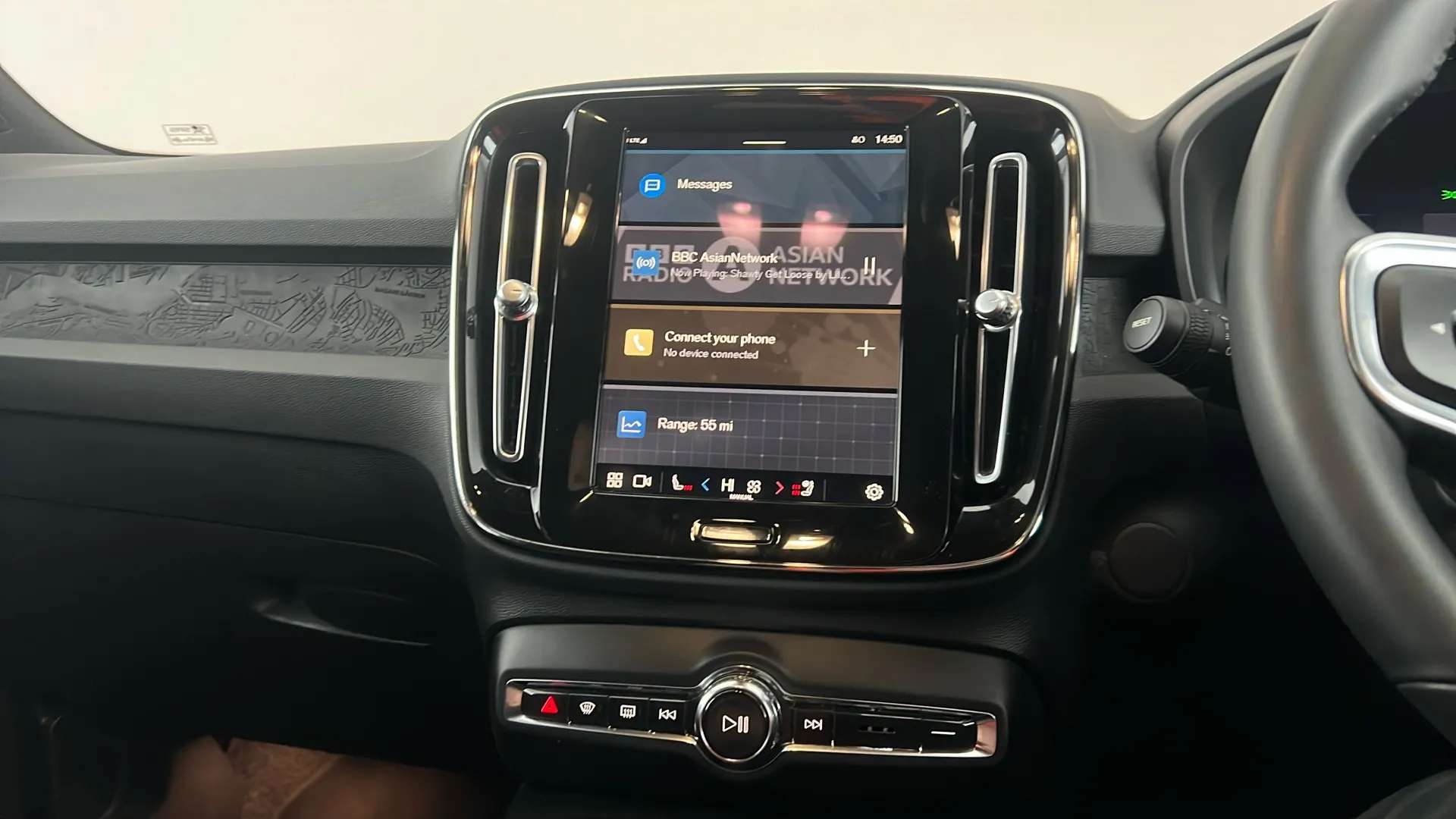 2022 VOLVO XC40 2022 VOLVO XC40