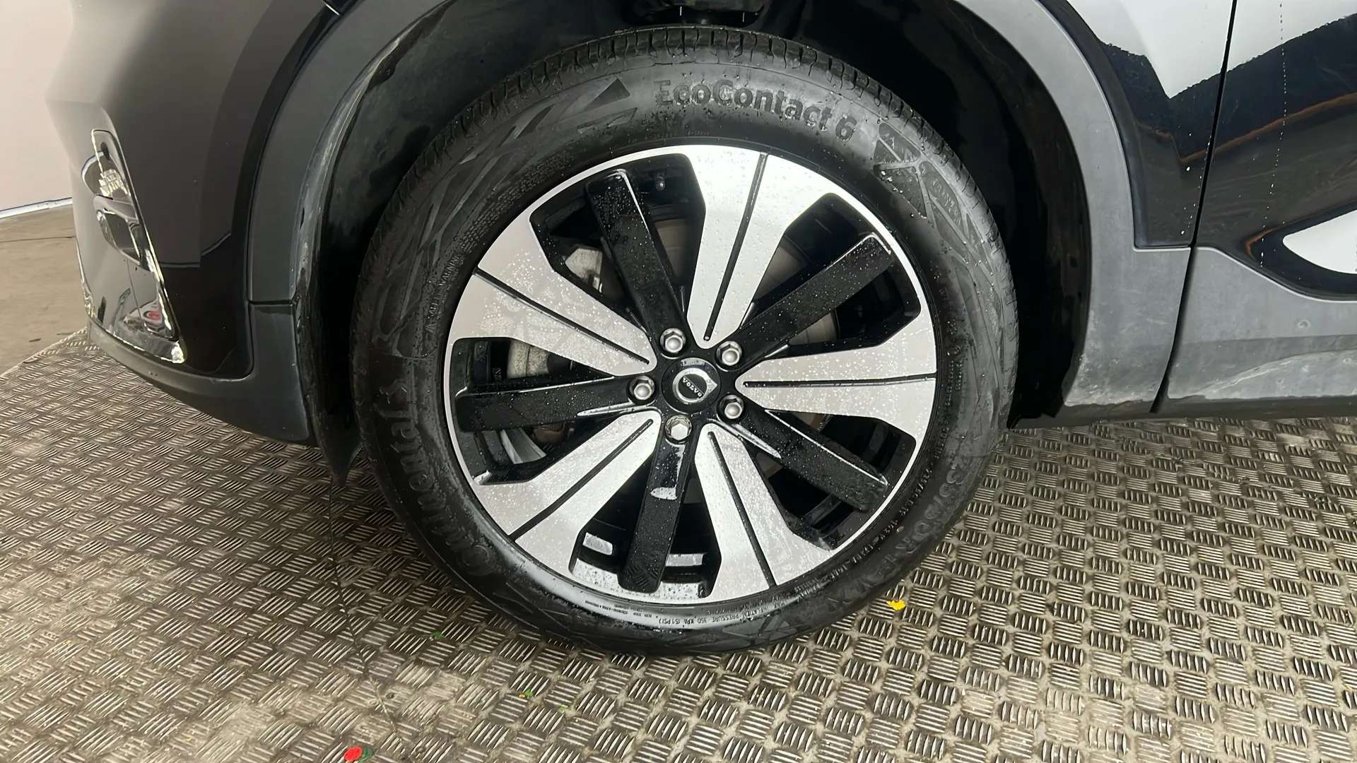 2022 VOLVO XC40 2022 VOLVO XC40