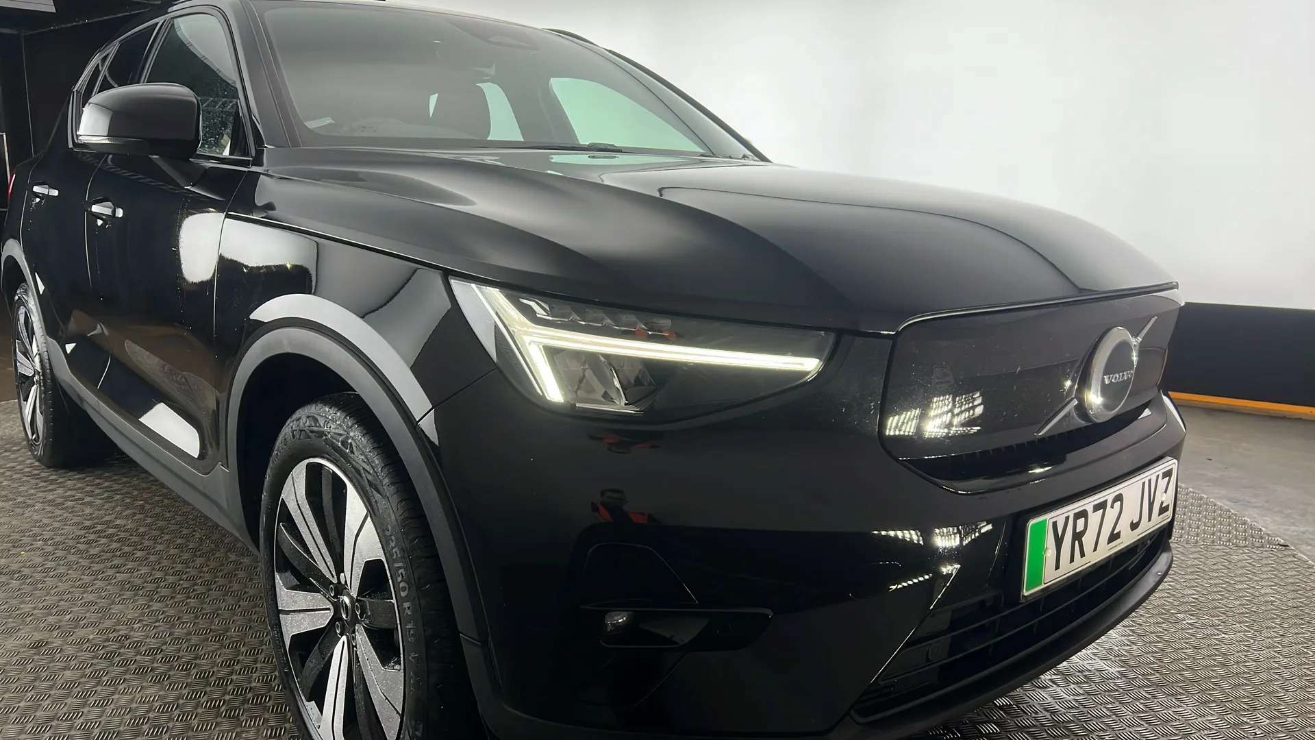 2022 VOLVO XC40 2022 VOLVO XC40