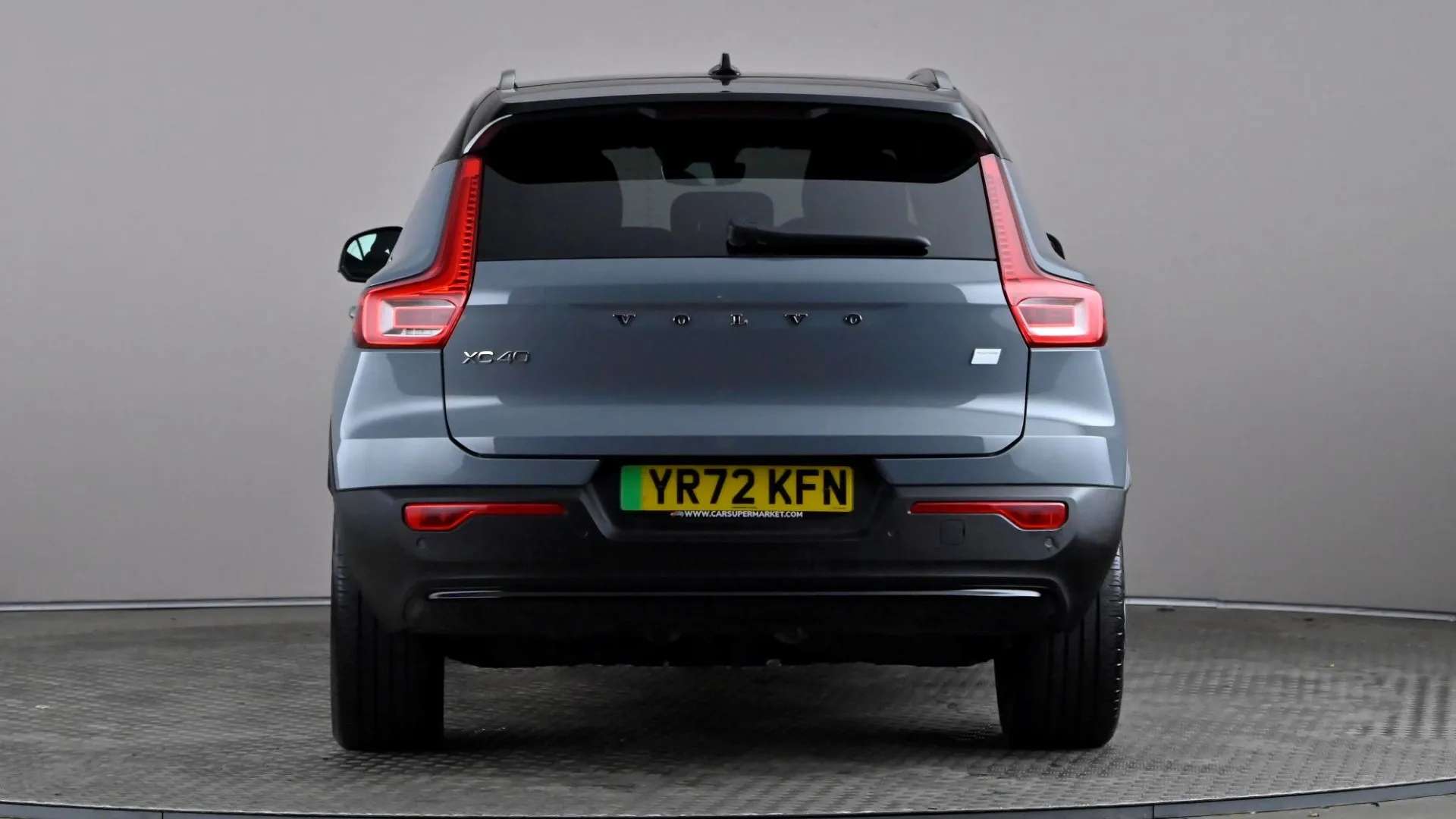 2022 VOLVO XC40 2022 VOLVO XC40