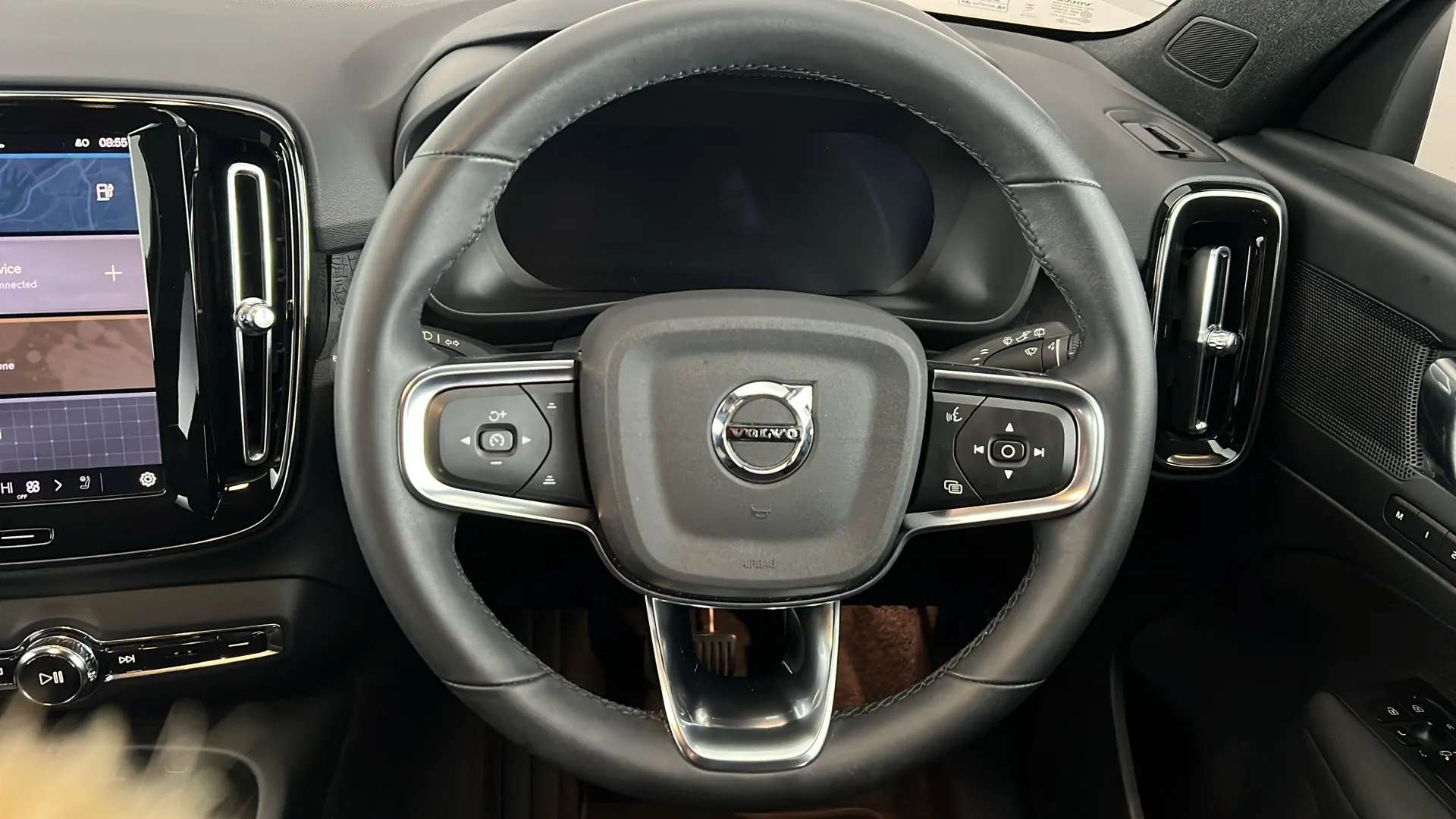 2022 VOLVO XC40 2022 VOLVO XC40