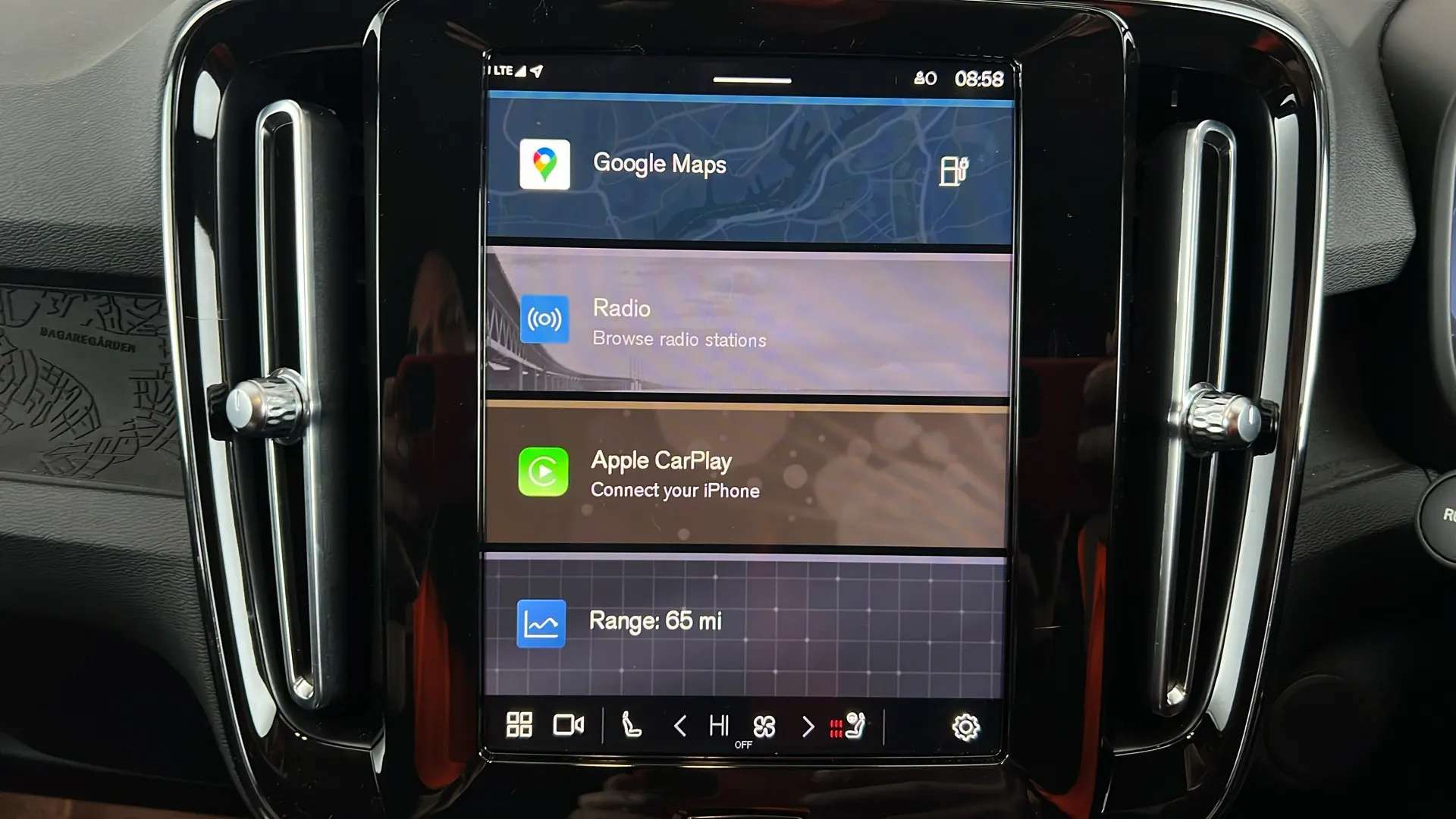 2022 VOLVO XC40 2022 VOLVO XC40