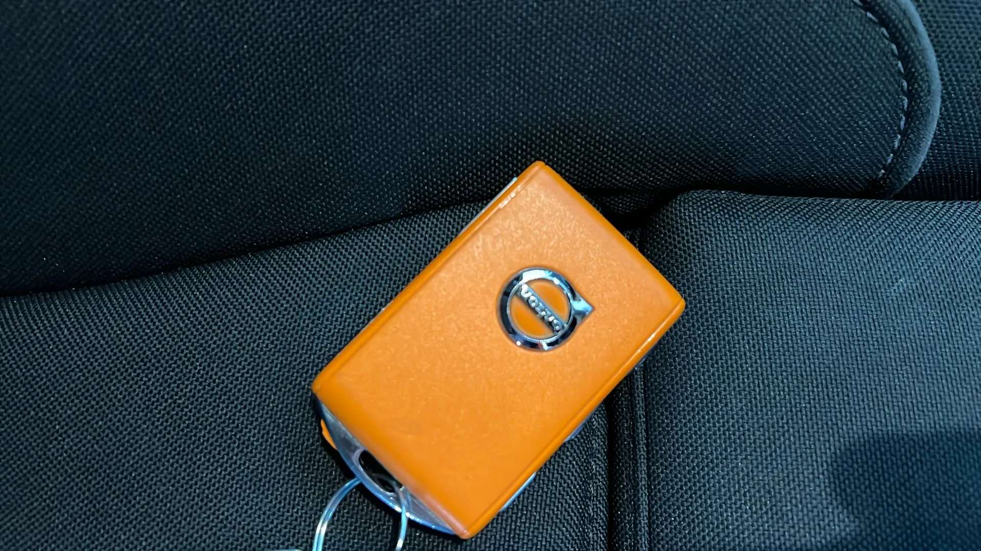 2022 VOLVO XC40 2022 VOLVO XC40