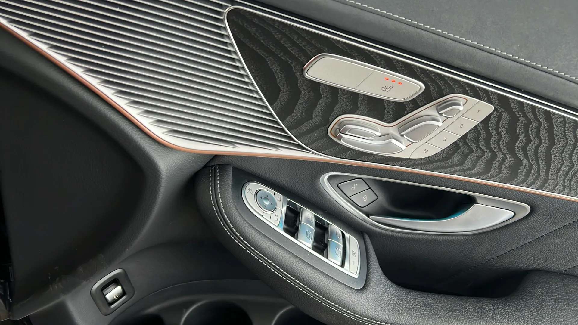 2022 MERCEDES-BENZ EQC 2022 MERCEDES-BENZ EQC