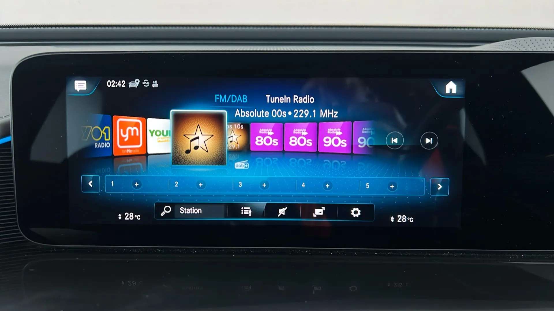 2021 MERCEDES-BENZ EQC 2021 MERCEDES-BENZ EQC