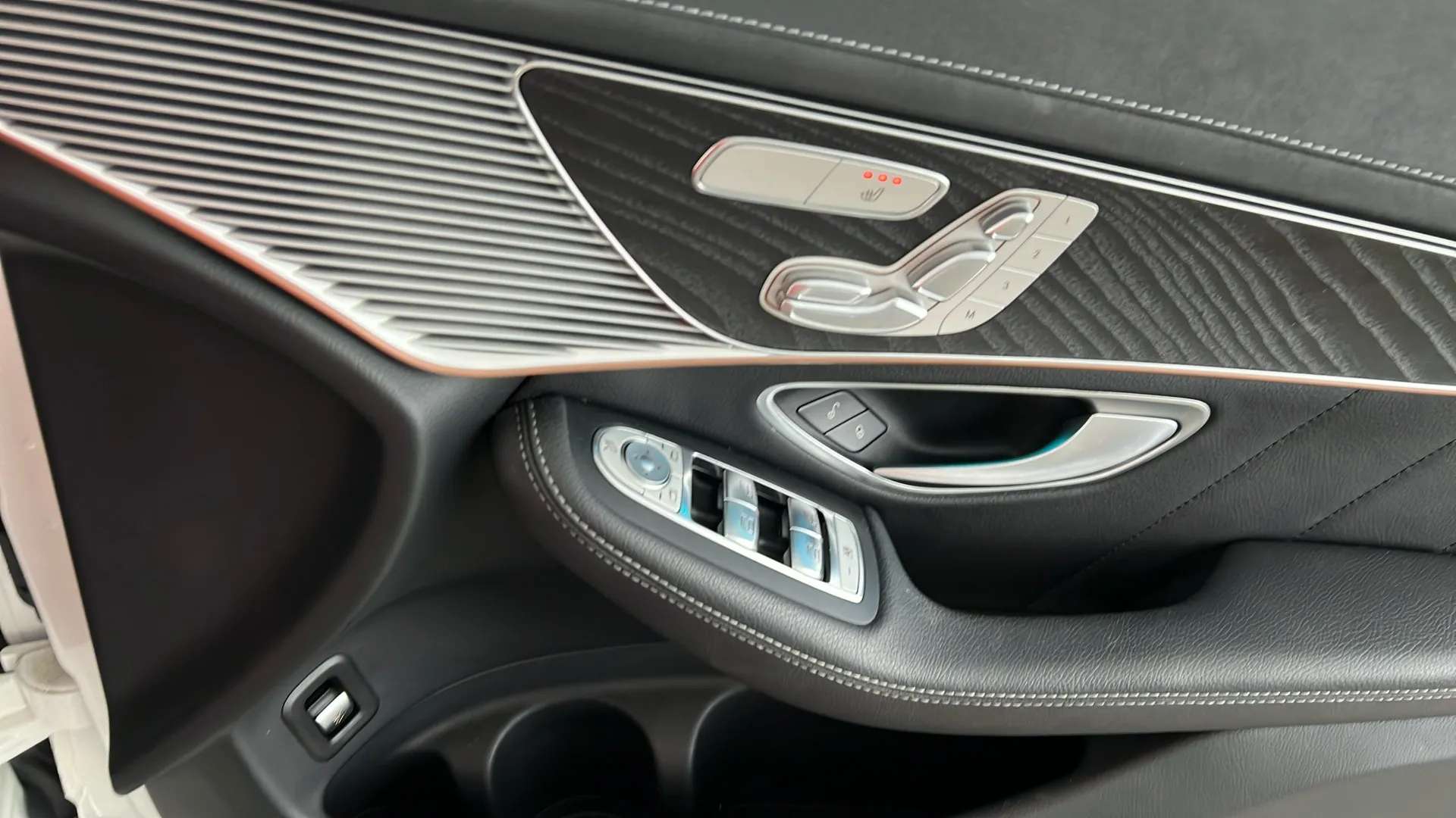 2022 MERCEDES-BENZ EQC 2022 MERCEDES-BENZ EQC