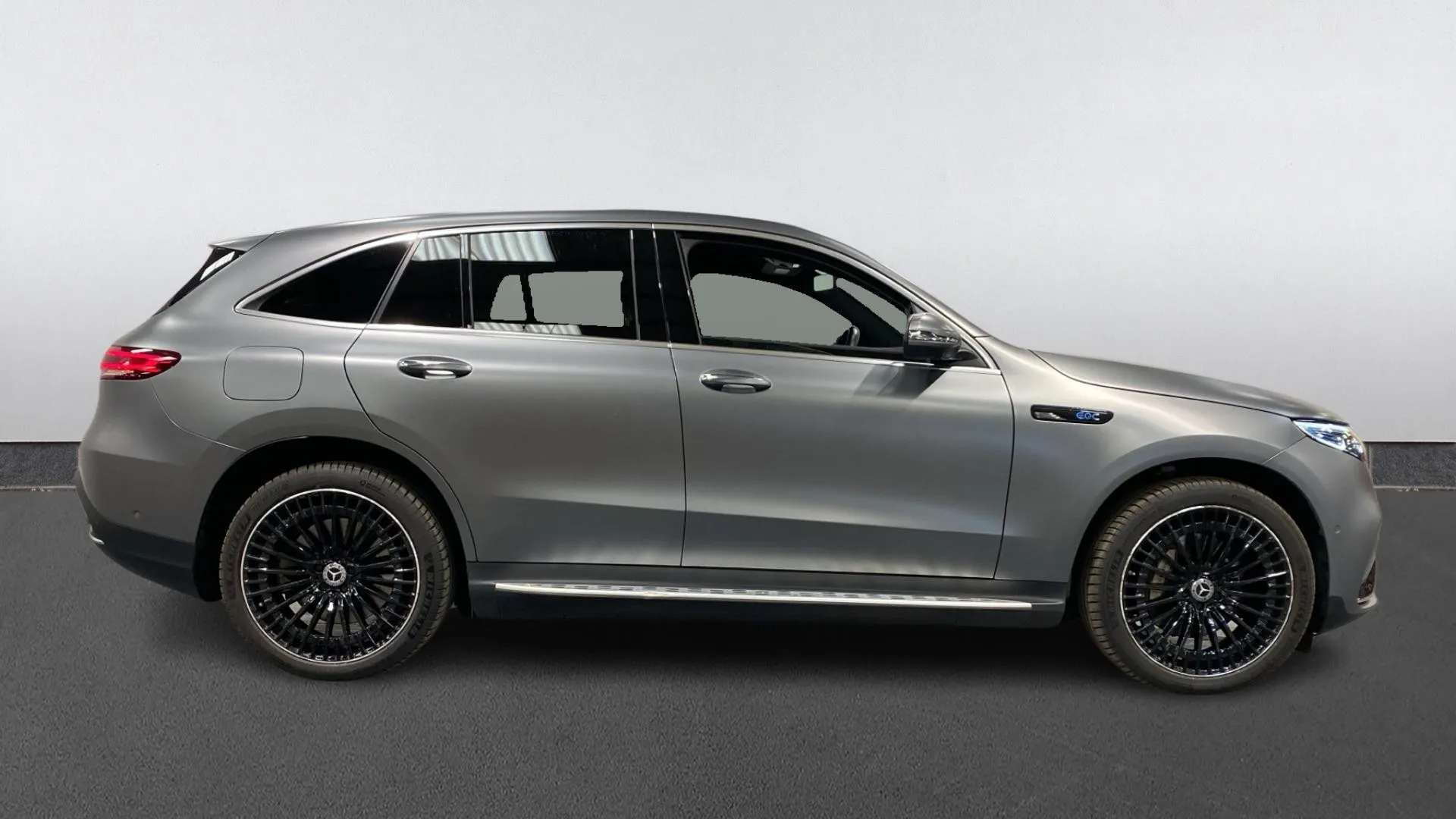 A 2023 MERCEDES-BENZ EQC EQC 400 300kW AMG Line Premium Plus 80kWh Auto A 2023 MERCEDES-BENZ EQC EQC 400 300kW AMG Line Premium Plus 80kWh Auto