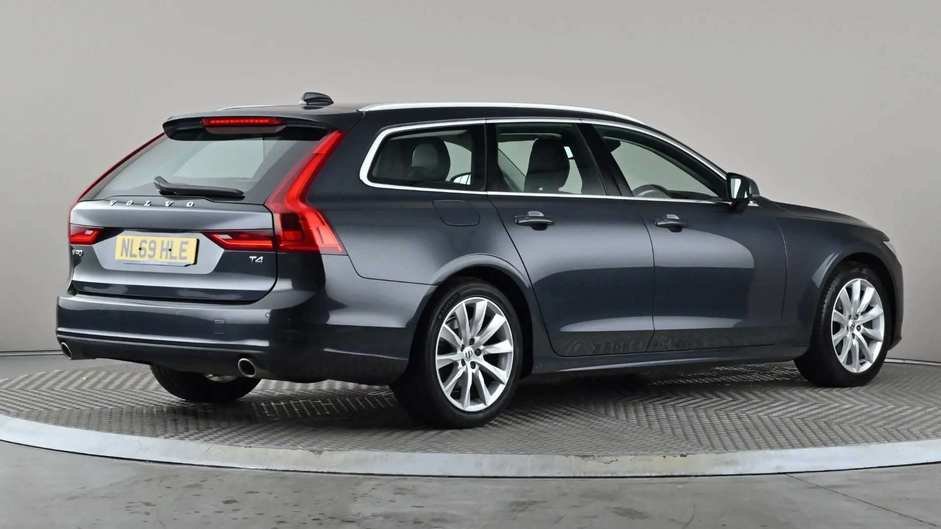 2019 VOLVO V90 2019 VOLVO V90