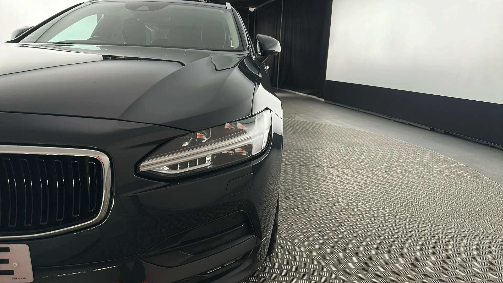 2019 VOLVO V90 2019 VOLVO V90