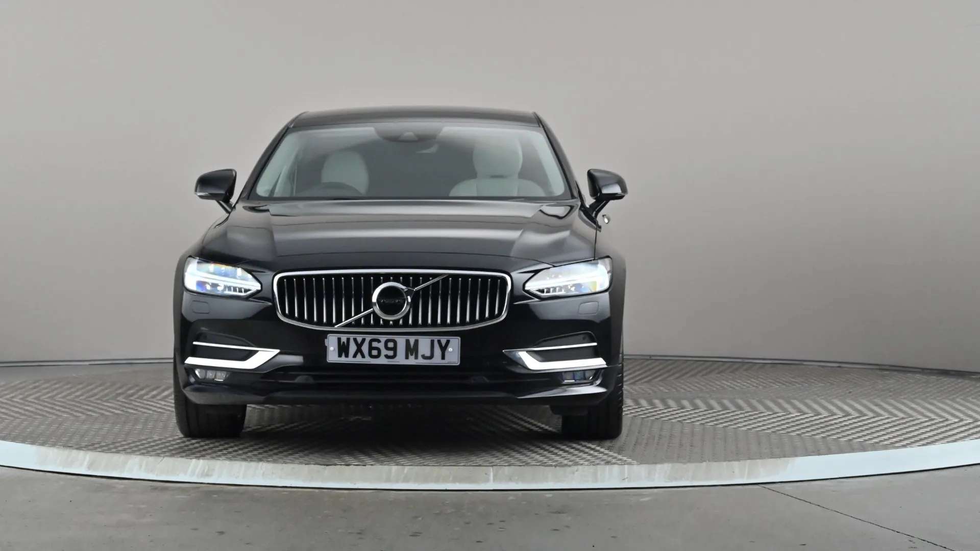 A 2019 VOLVO S90 2.0 D4 Inscription Plus Geartronic A 2019 VOLVO S90 2.0 D4 Inscription Plus Geartronic