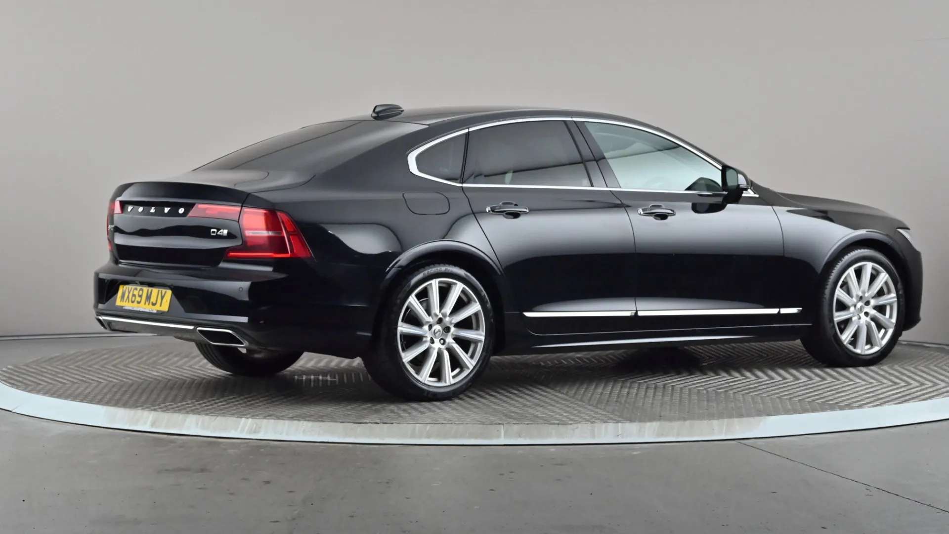 2019 VOLVO S90 2019 VOLVO S90