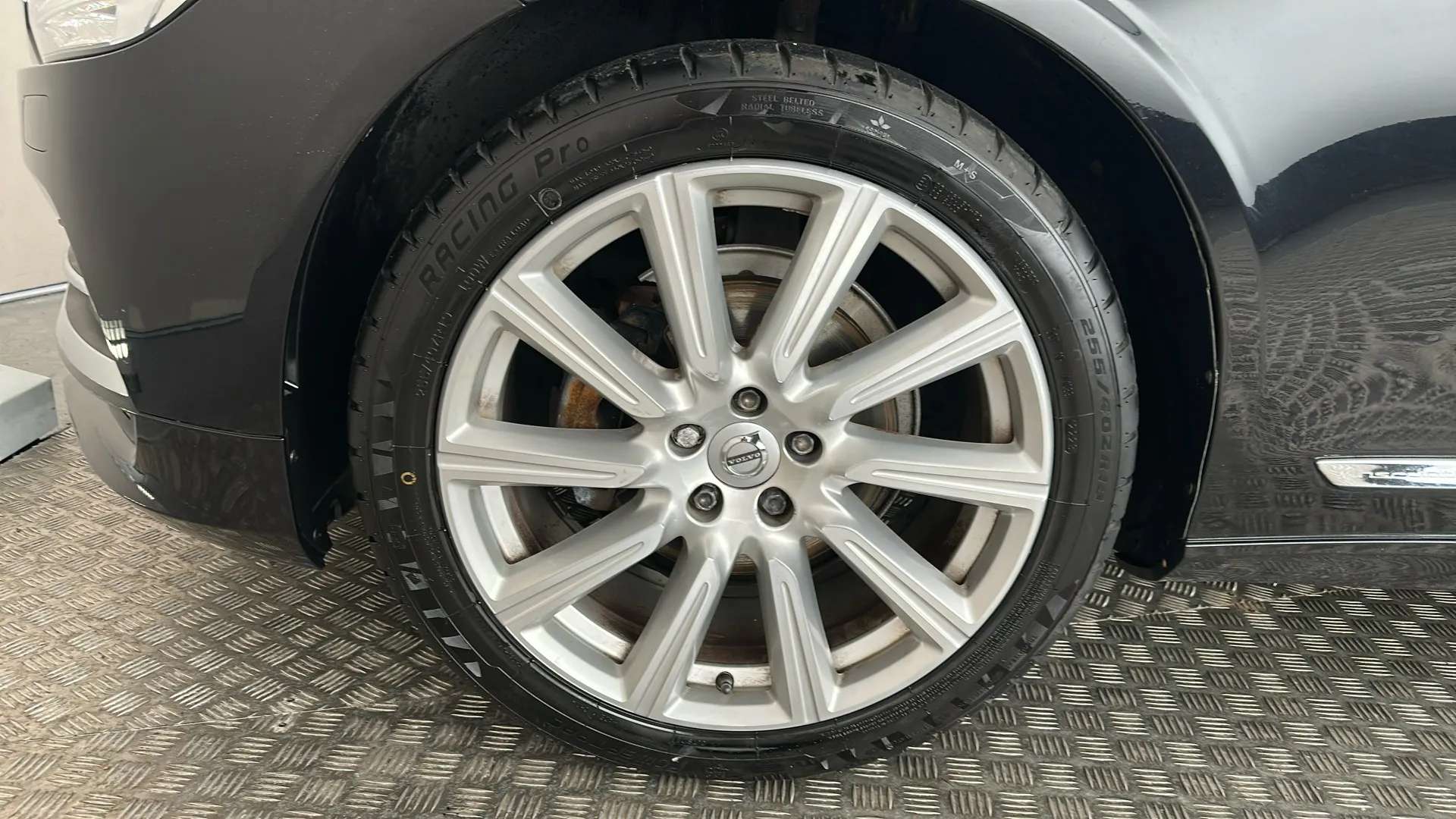 2019 VOLVO S90 2019 VOLVO S90