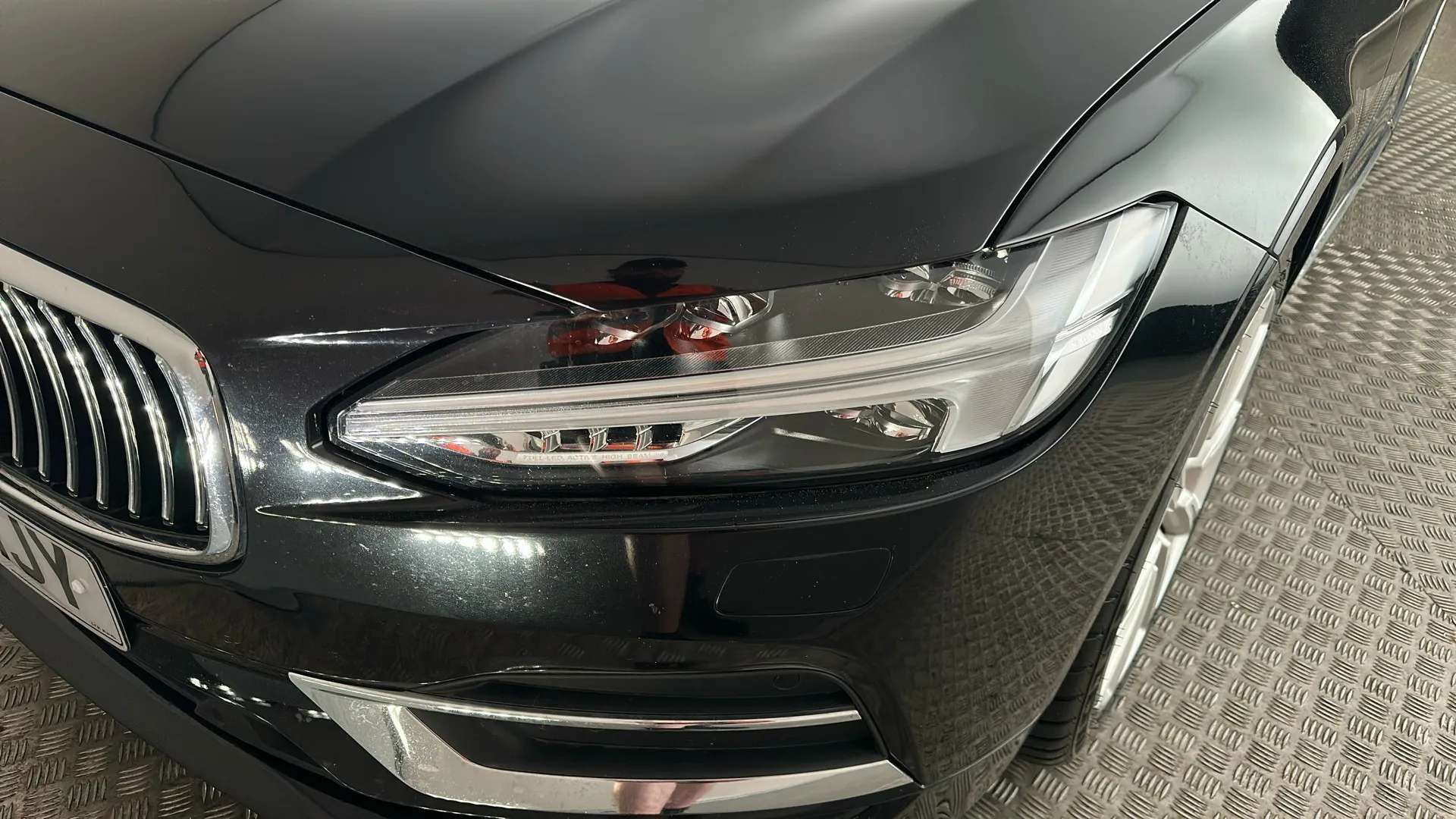 2019 VOLVO S90 2019 VOLVO S90