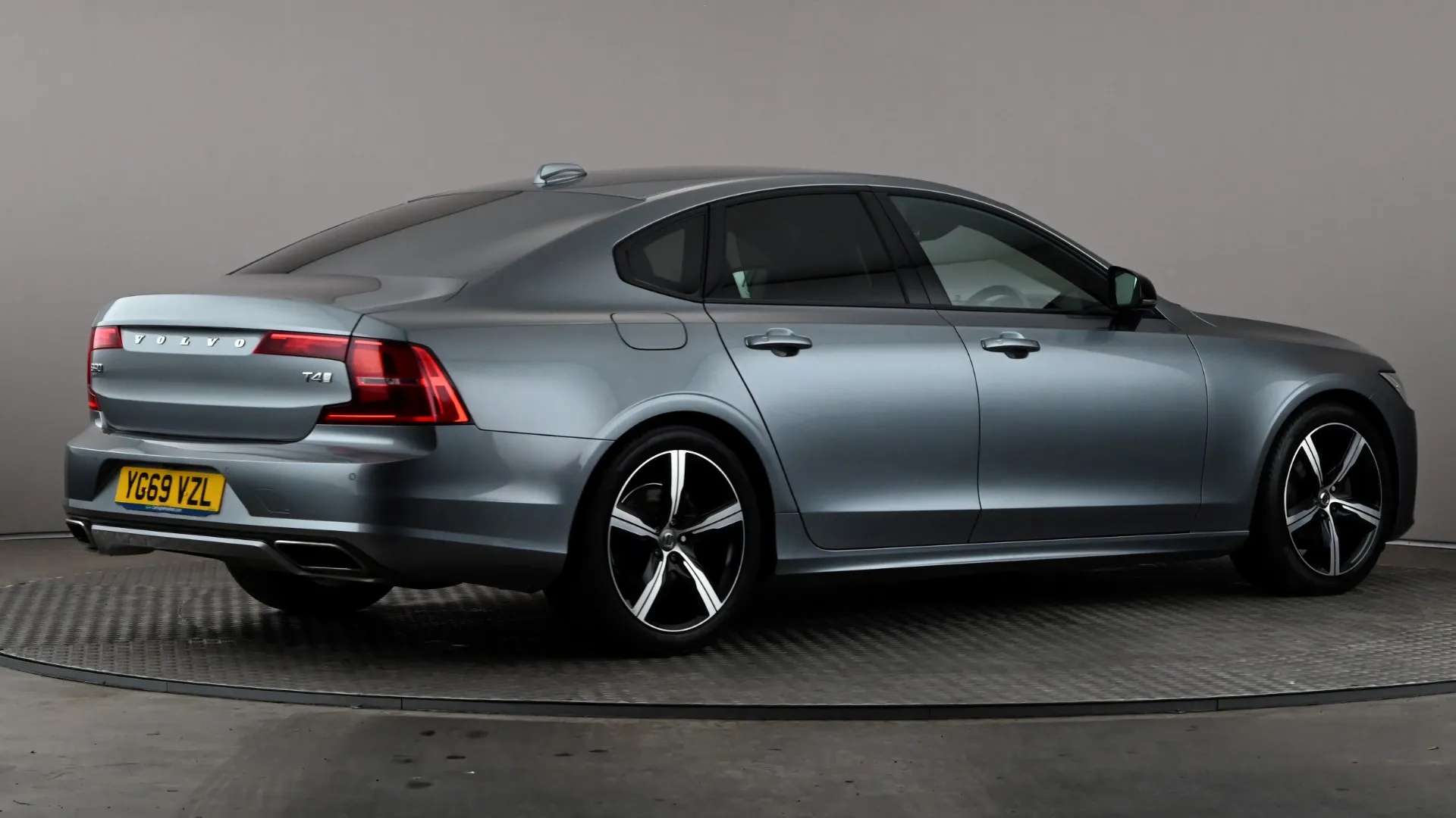 2020 VOLVO S90 2020 VOLVO S90