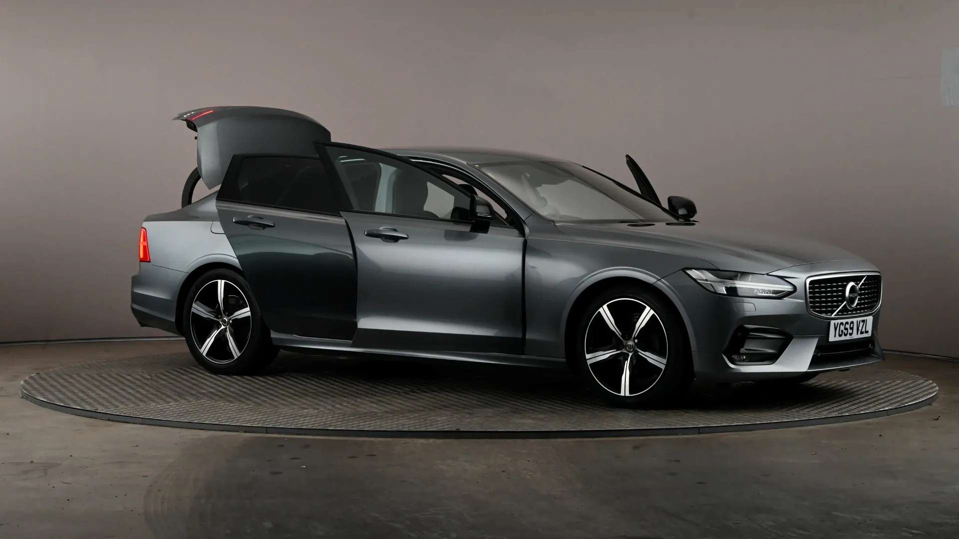 2020 VOLVO S90 2020 VOLVO S90