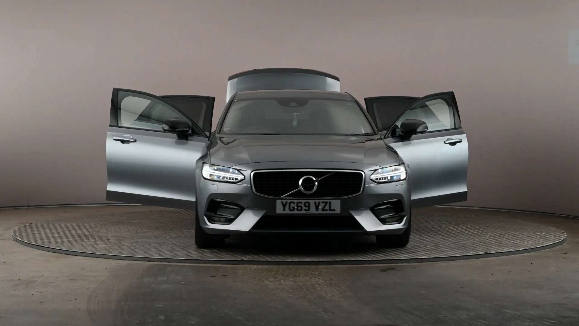 2020 VOLVO S90 2020 VOLVO S90
