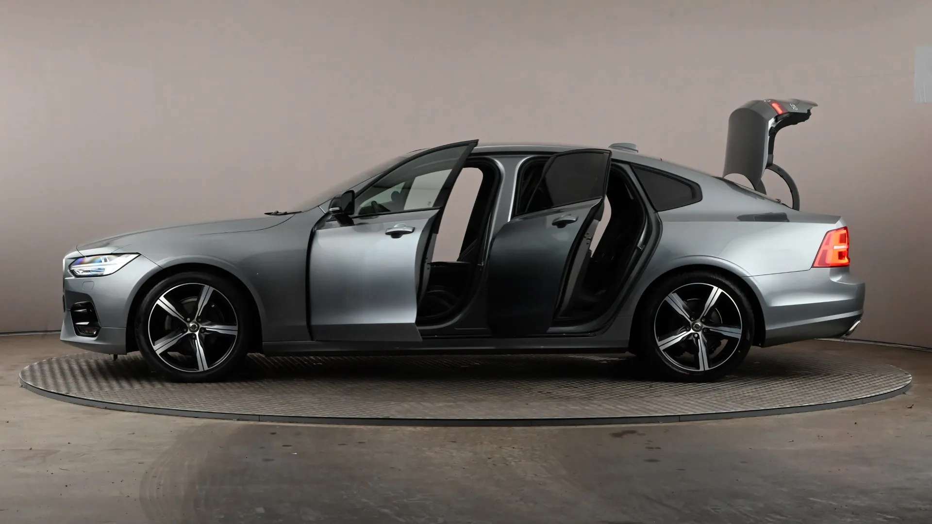 2020 VOLVO S90 2020 VOLVO S90