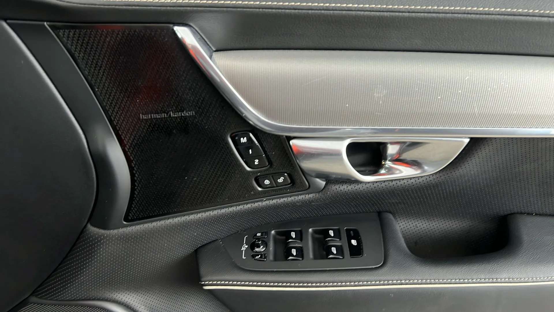 2020 VOLVO S90 2020 VOLVO S90