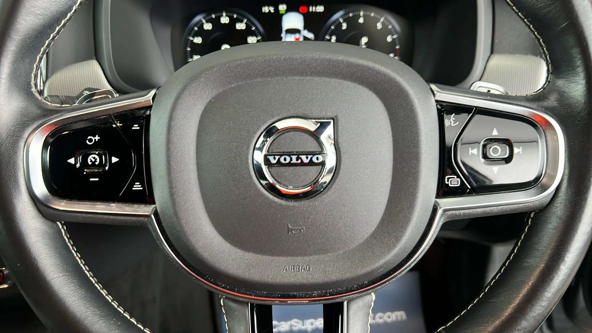 2020 VOLVO S90 2020 VOLVO S90