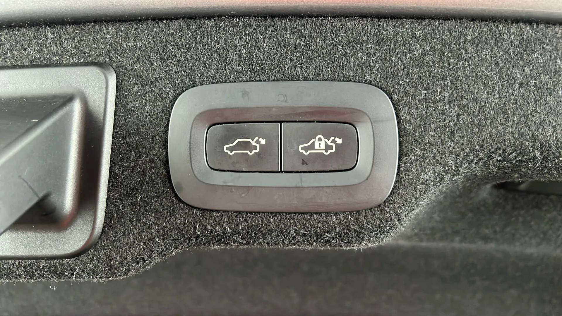 2020 VOLVO S90 2020 VOLVO S90