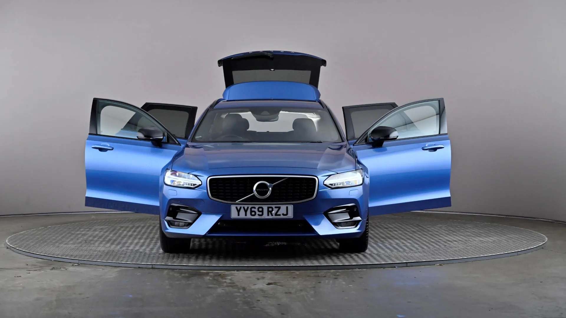 2019 VOLVO V90 2019 VOLVO V90