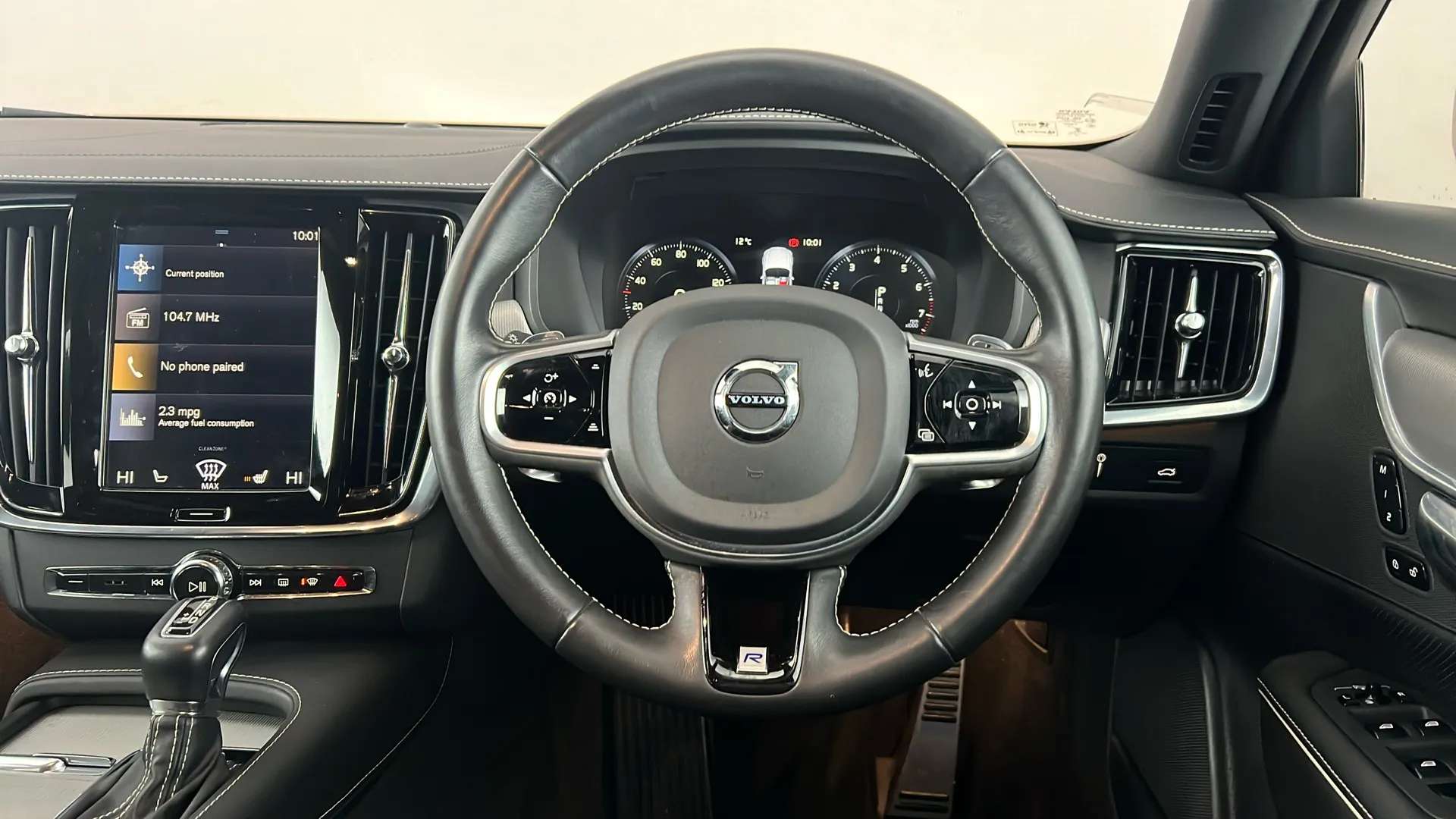 2019 VOLVO V90 2019 VOLVO V90