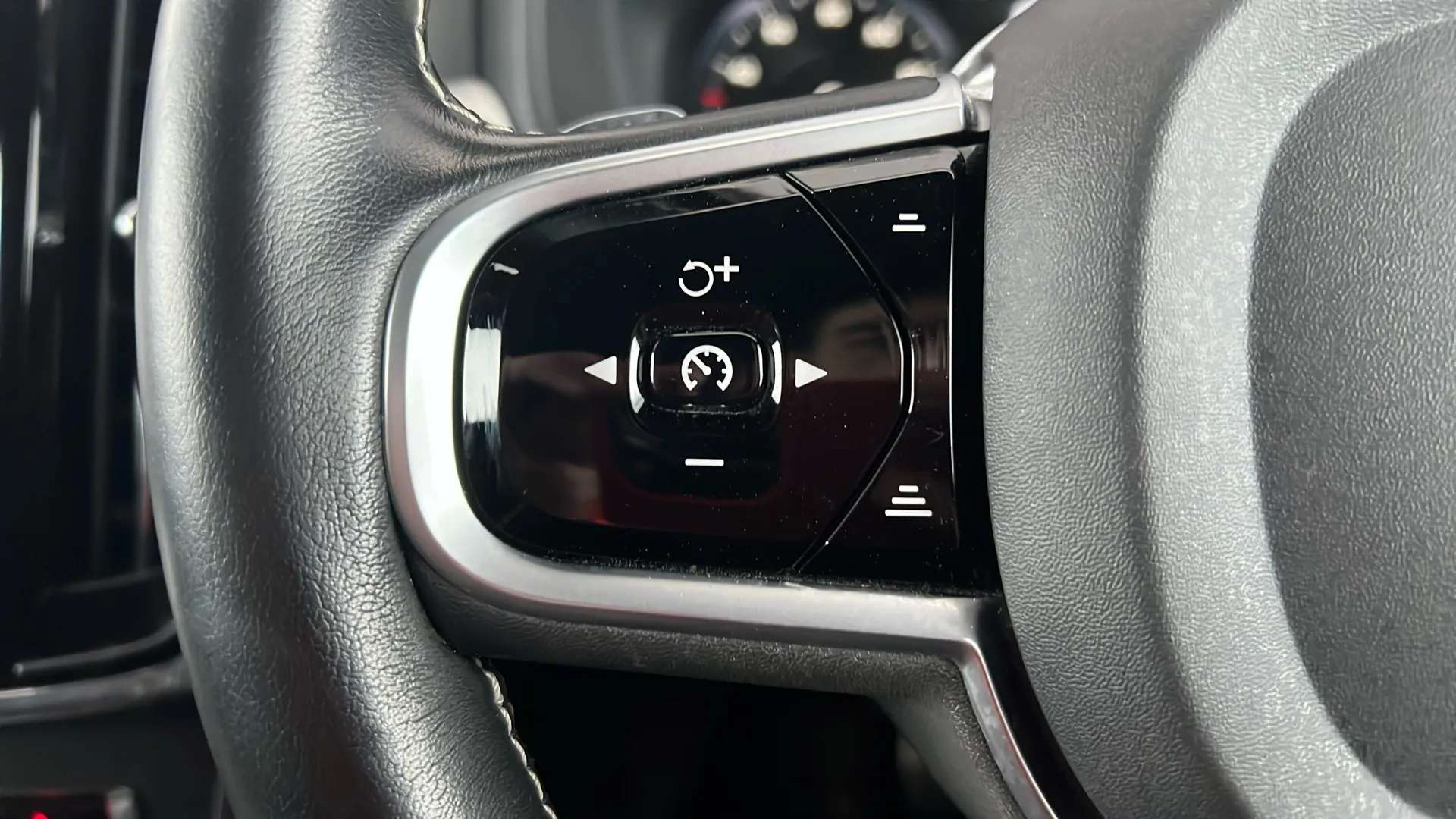 2019 VOLVO V90 2019 VOLVO V90