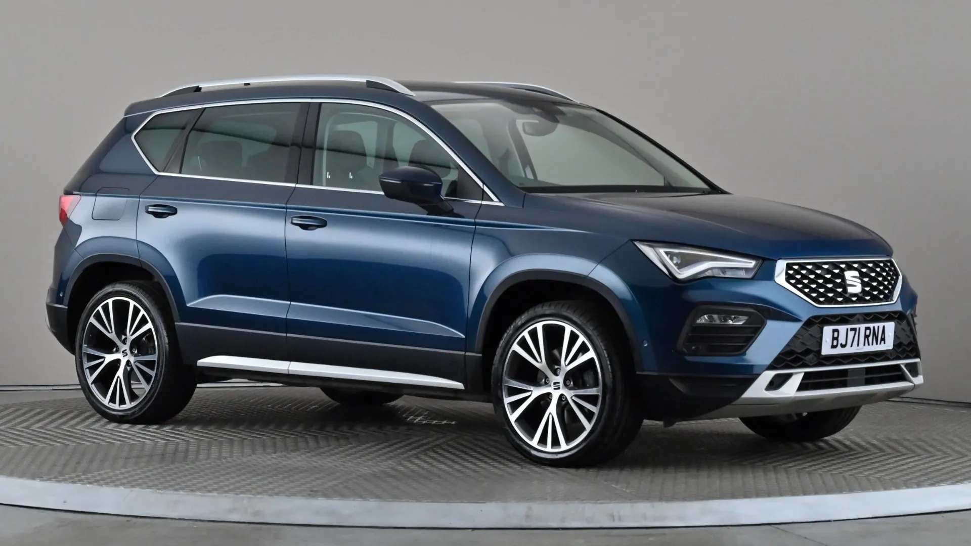 A 2022 SEAT ATECA 2.0 TSI Xperience Lux DSG 4Drive A 2022 SEAT ATECA 2.0 TSI Xperience Lux DSG 4Drive