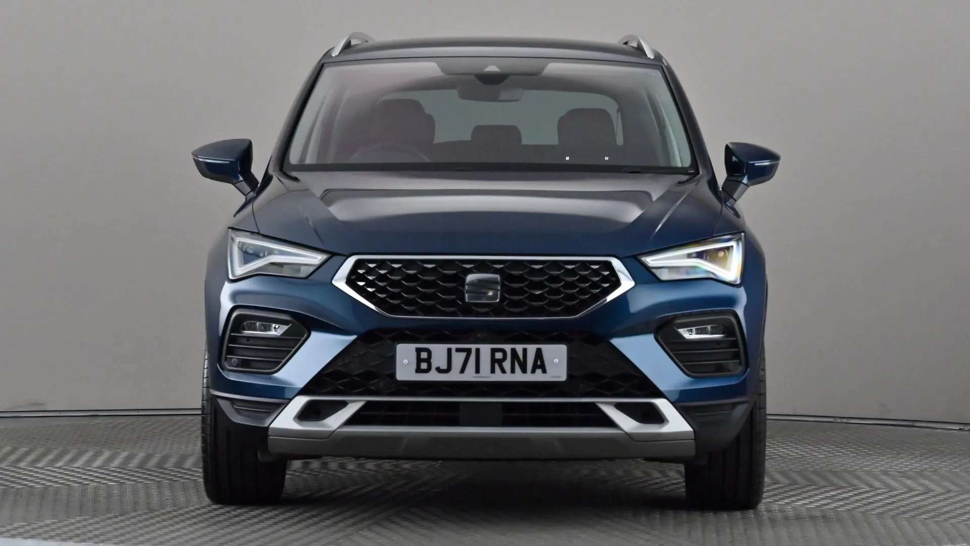 A 2022 SEAT ATECA 2.0 TSI Xperience Lux DSG 4Drive A 2022 SEAT ATECA 2.0 TSI Xperience Lux DSG 4Drive