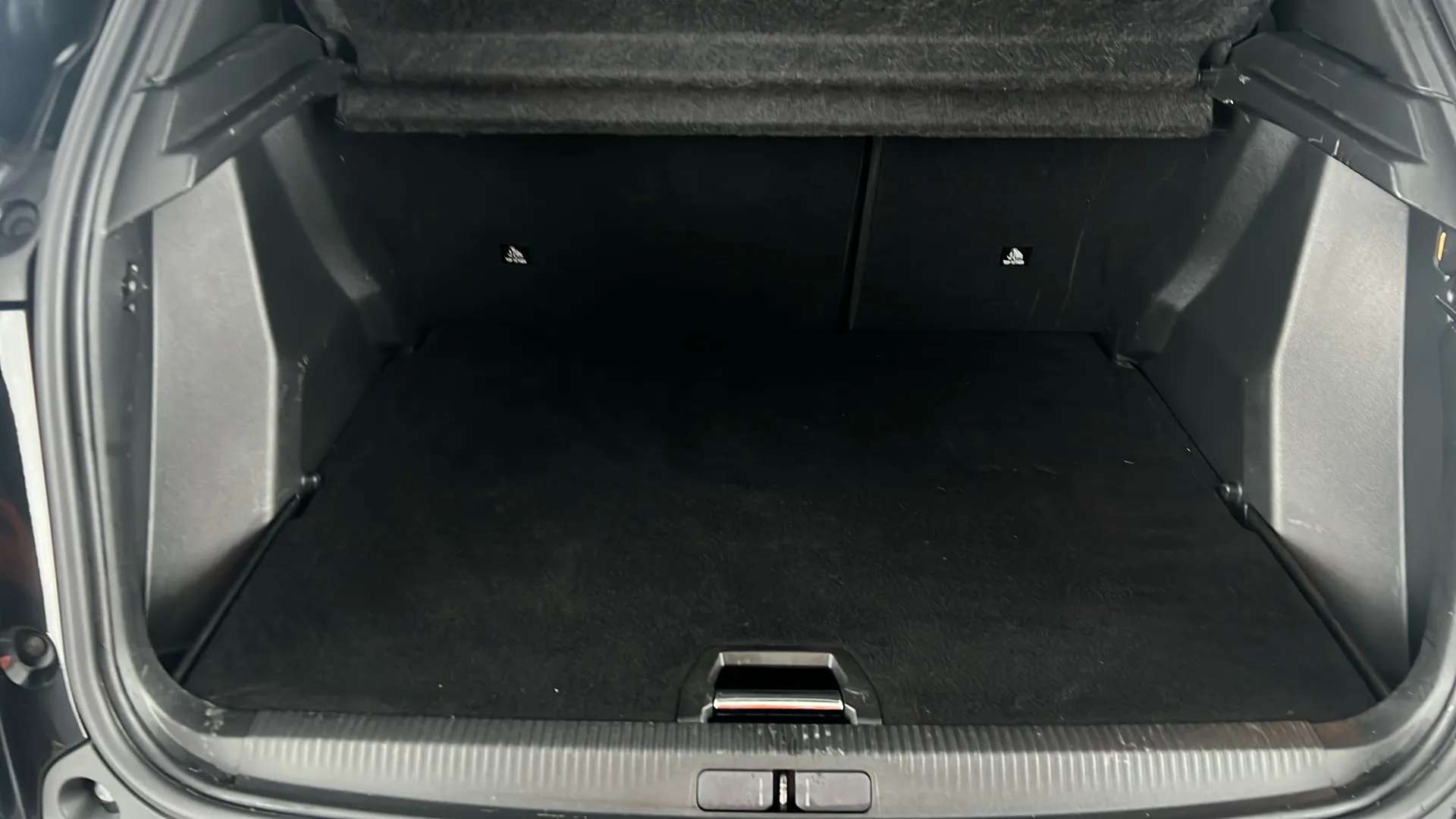 2022 PEUGEOT 2008 2022 PEUGEOT 2008