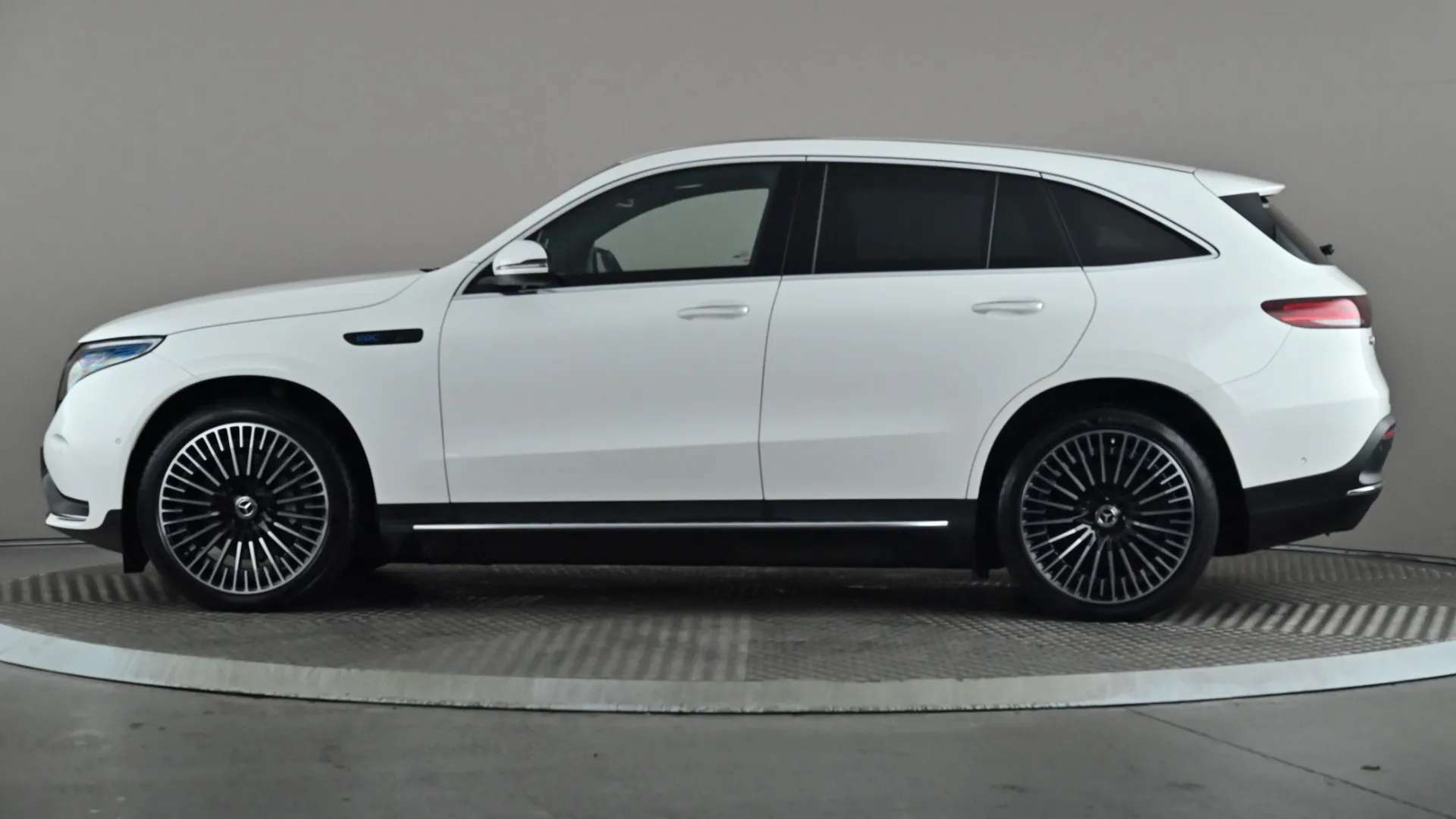 2021 MERCEDES-BENZ EQC 2021 MERCEDES-BENZ EQC