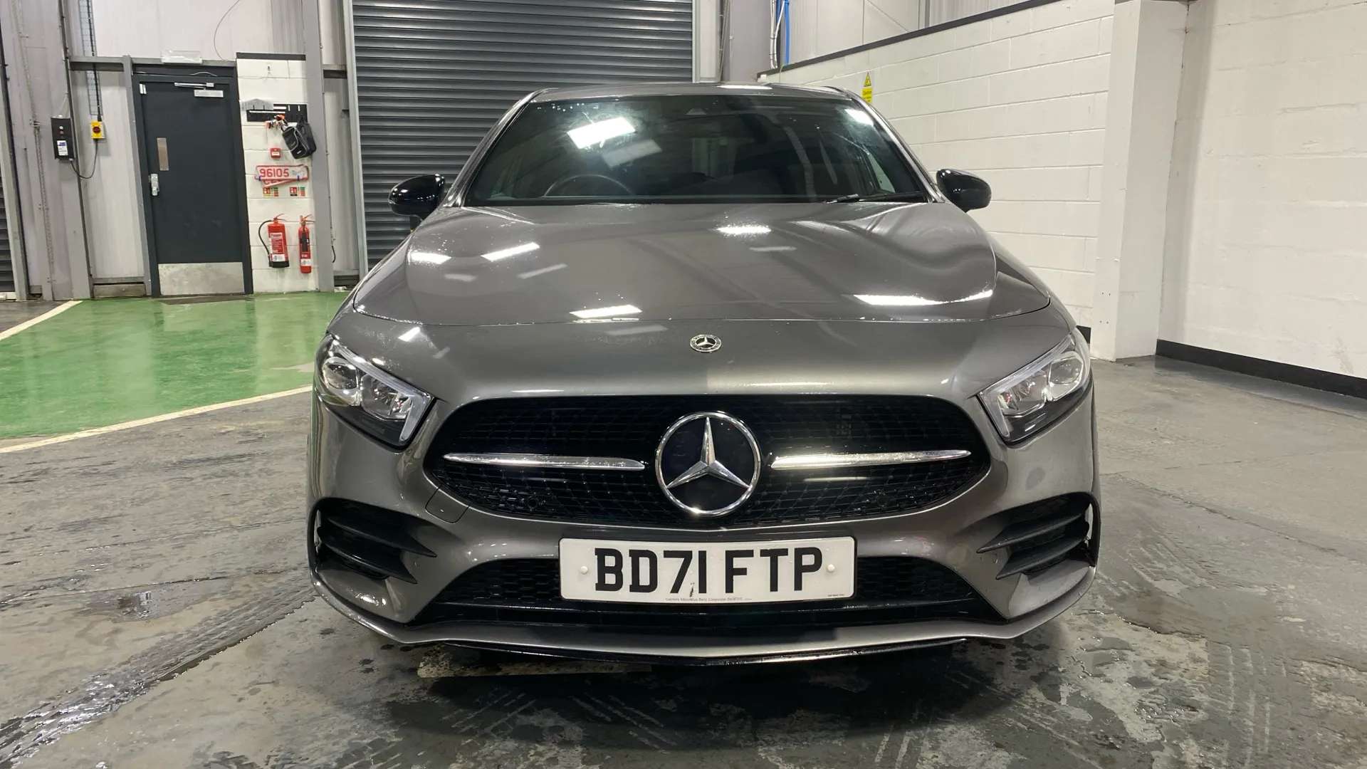 A 2022 MERCEDES-BENZ A CLASS A250e AMG Line Premium Edition Auto A 2022 MERCEDES-BENZ A CLASS A250e AMG Line Premium Edition Auto