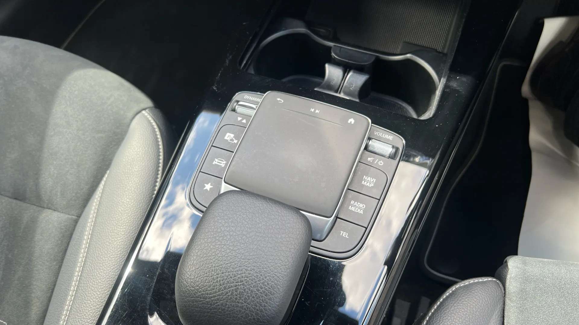2022 MERCEDES-BENZ A CLASS 2022 MERCEDES-BENZ A CLASS