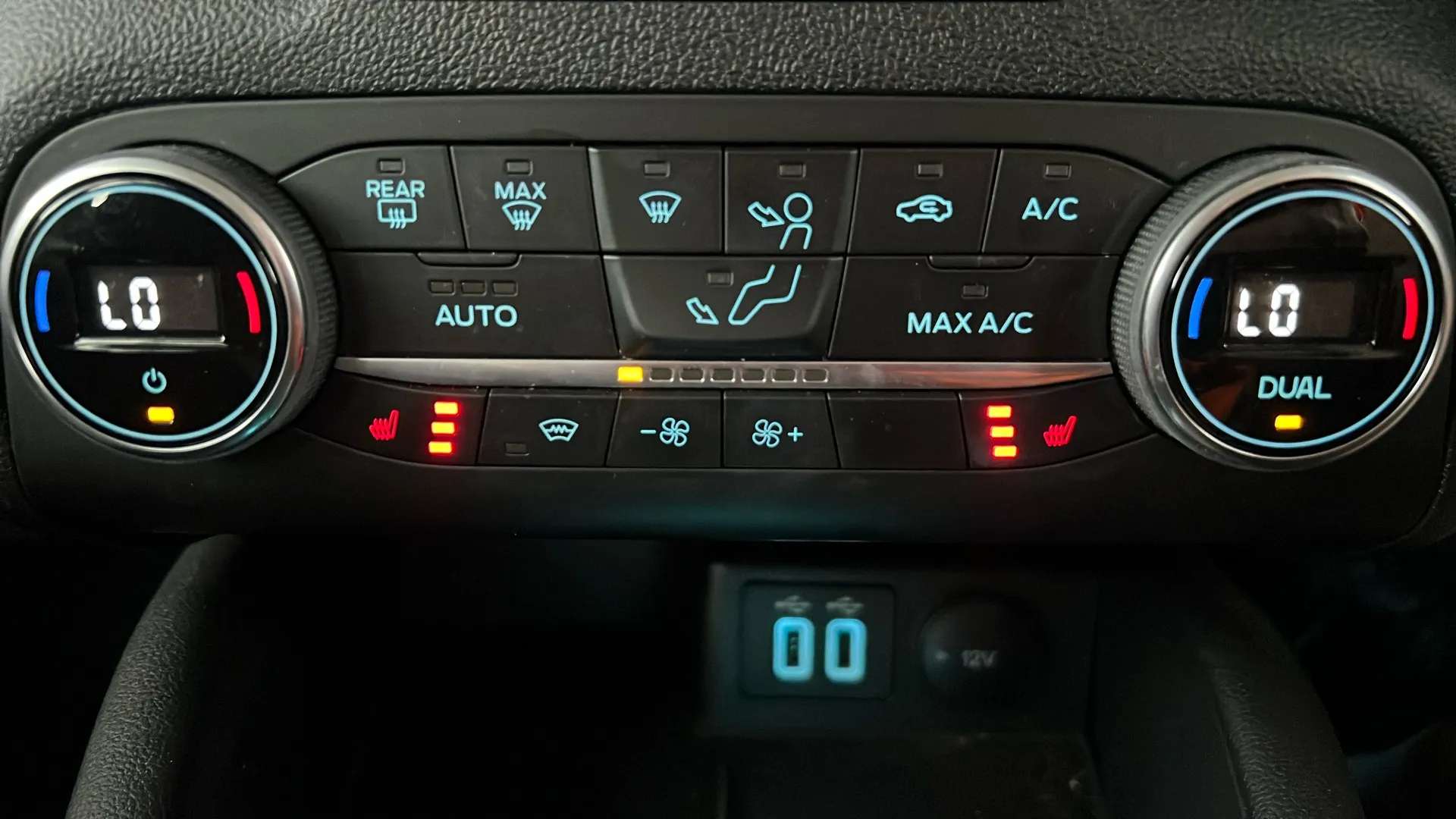 2022 FORD FOCUS 2022 FORD FOCUS