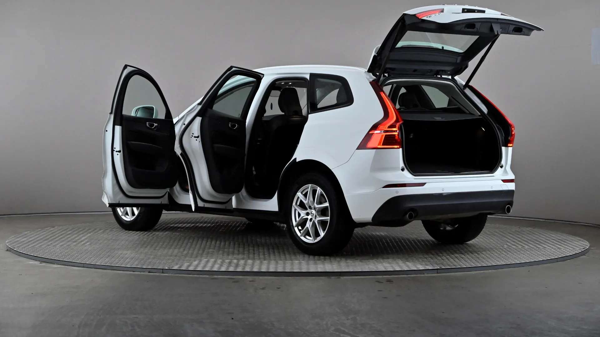 2020 VOLVO XC60 2020 VOLVO XC60