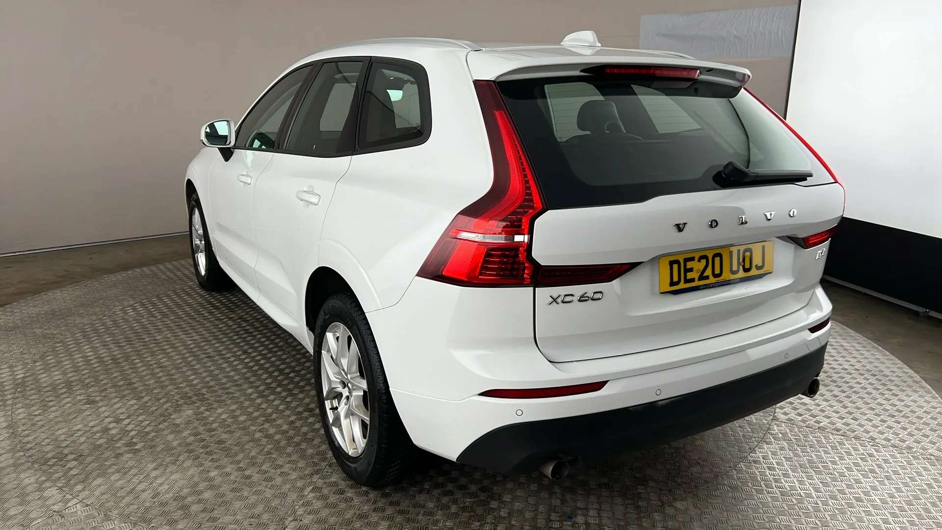 2020 VOLVO XC60 2020 VOLVO XC60