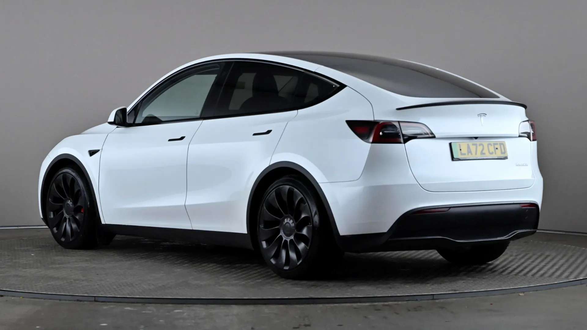 A 2022 TESLA MODEL Y Performance AWD Auto A 2022 TESLA MODEL Y Performance AWD Auto