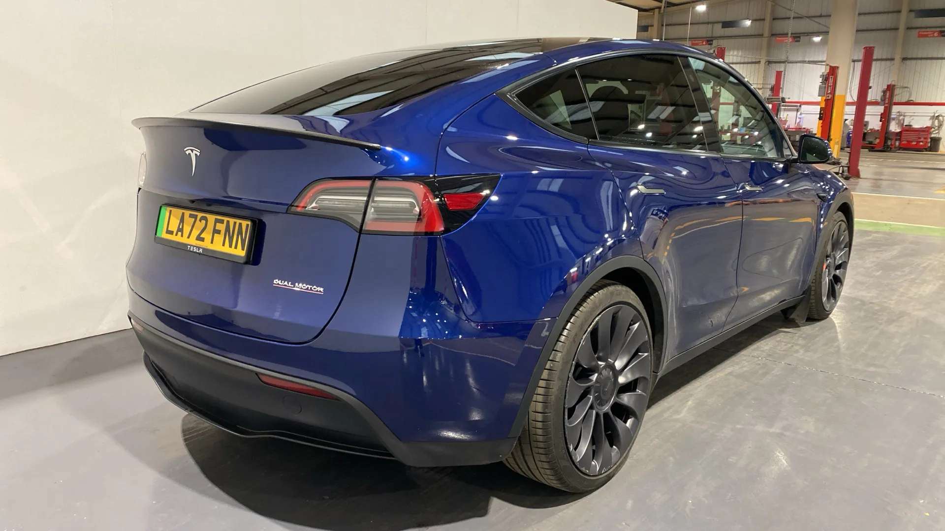 A 2022 TESLA MODEL Y Performance AWD Auto A 2022 TESLA MODEL Y Performance AWD Auto