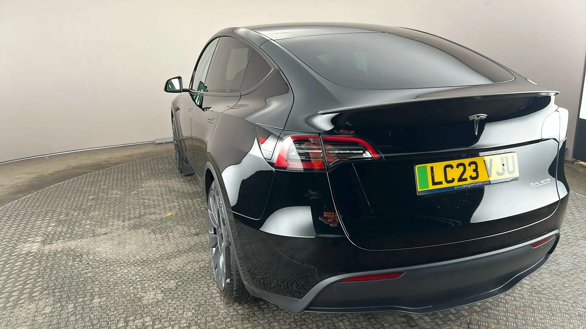 2023 TESLA MODEL Y 2023 TESLA MODEL Y
