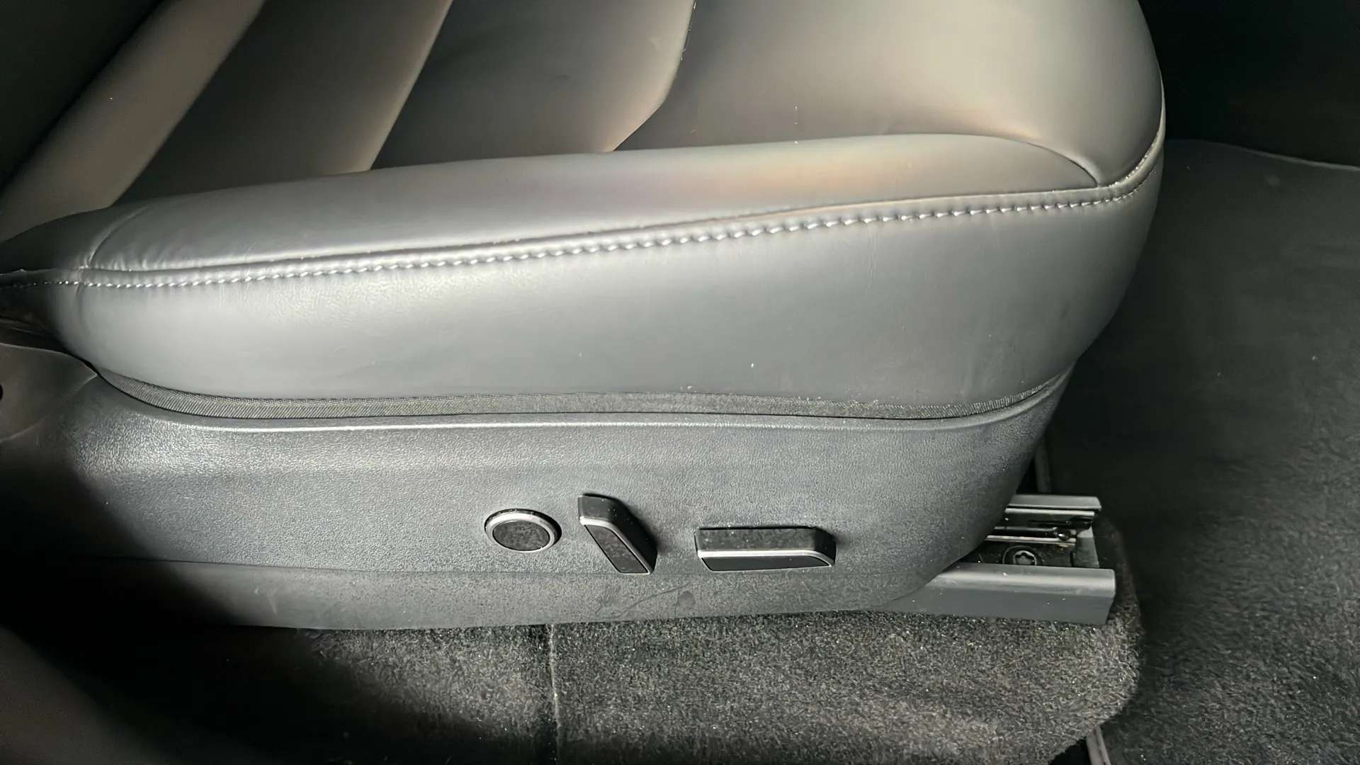 2023 TESLA MODEL Y 2023 TESLA MODEL Y