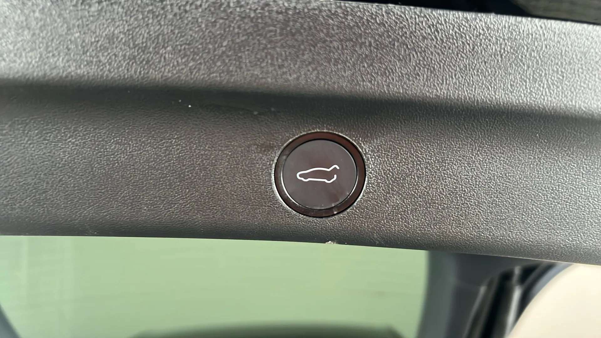 2023 TESLA MODEL Y 2023 TESLA MODEL Y