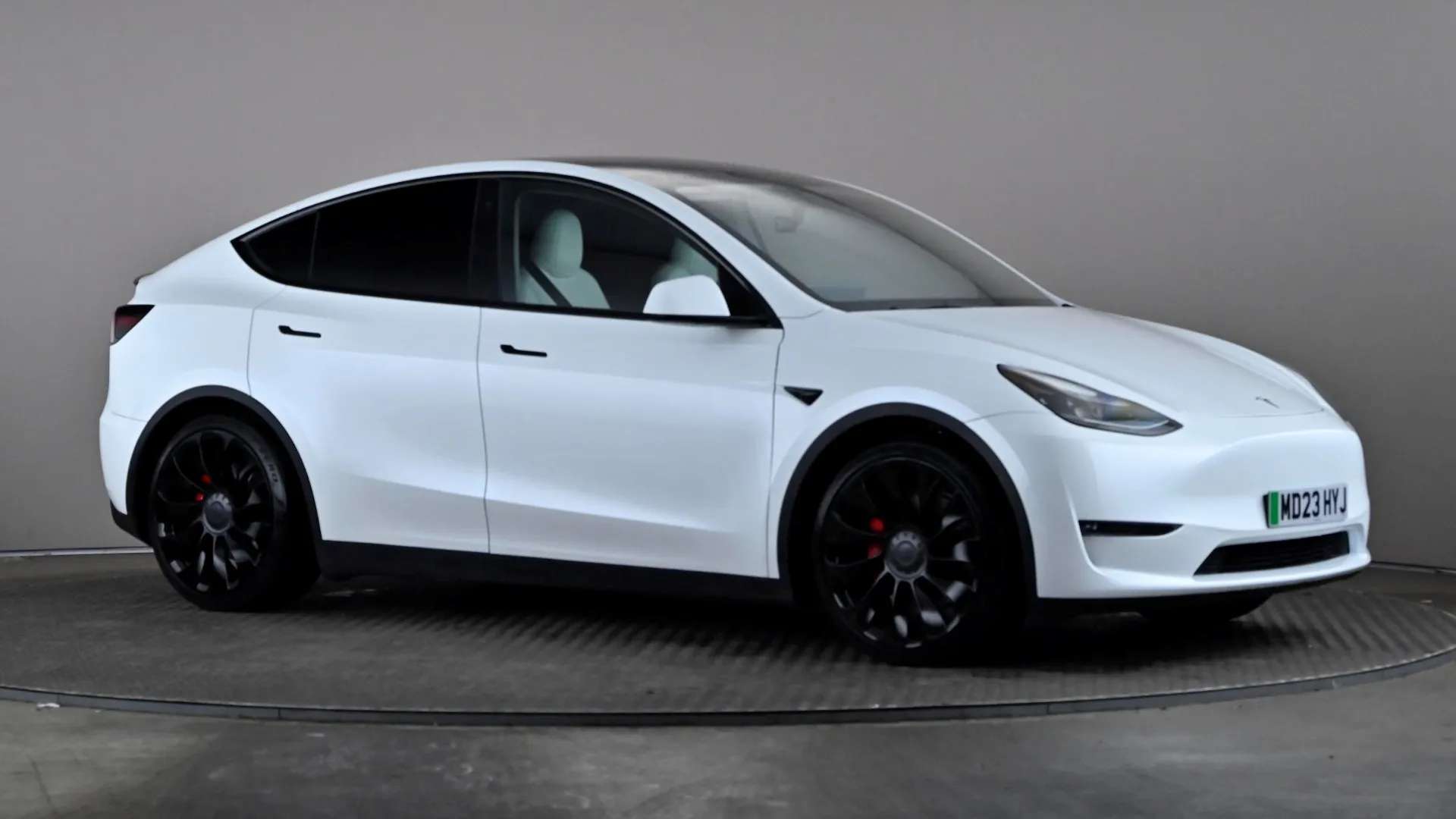 A 2023 TESLA MODEL Y Performance AWD Auto A 2023 TESLA MODEL Y Performance AWD Auto