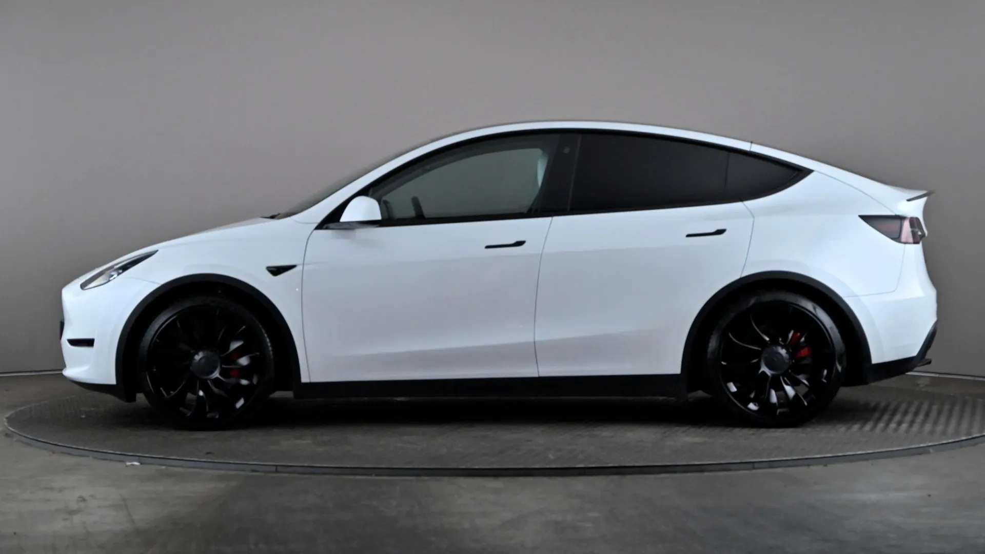 A 2023 TESLA MODEL Y Performance AWD Auto A 2023 TESLA MODEL Y Performance AWD Auto