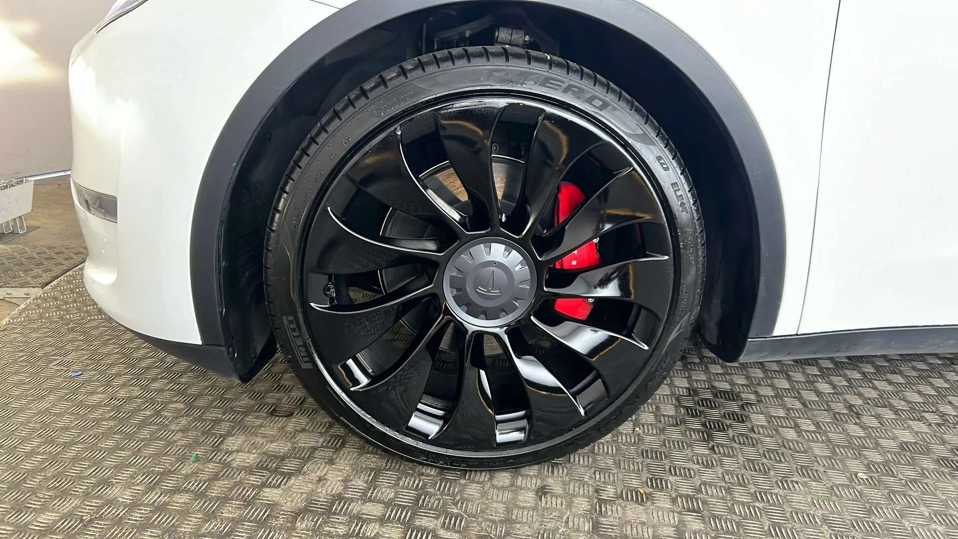2023 TESLA MODEL Y 2023 TESLA MODEL Y