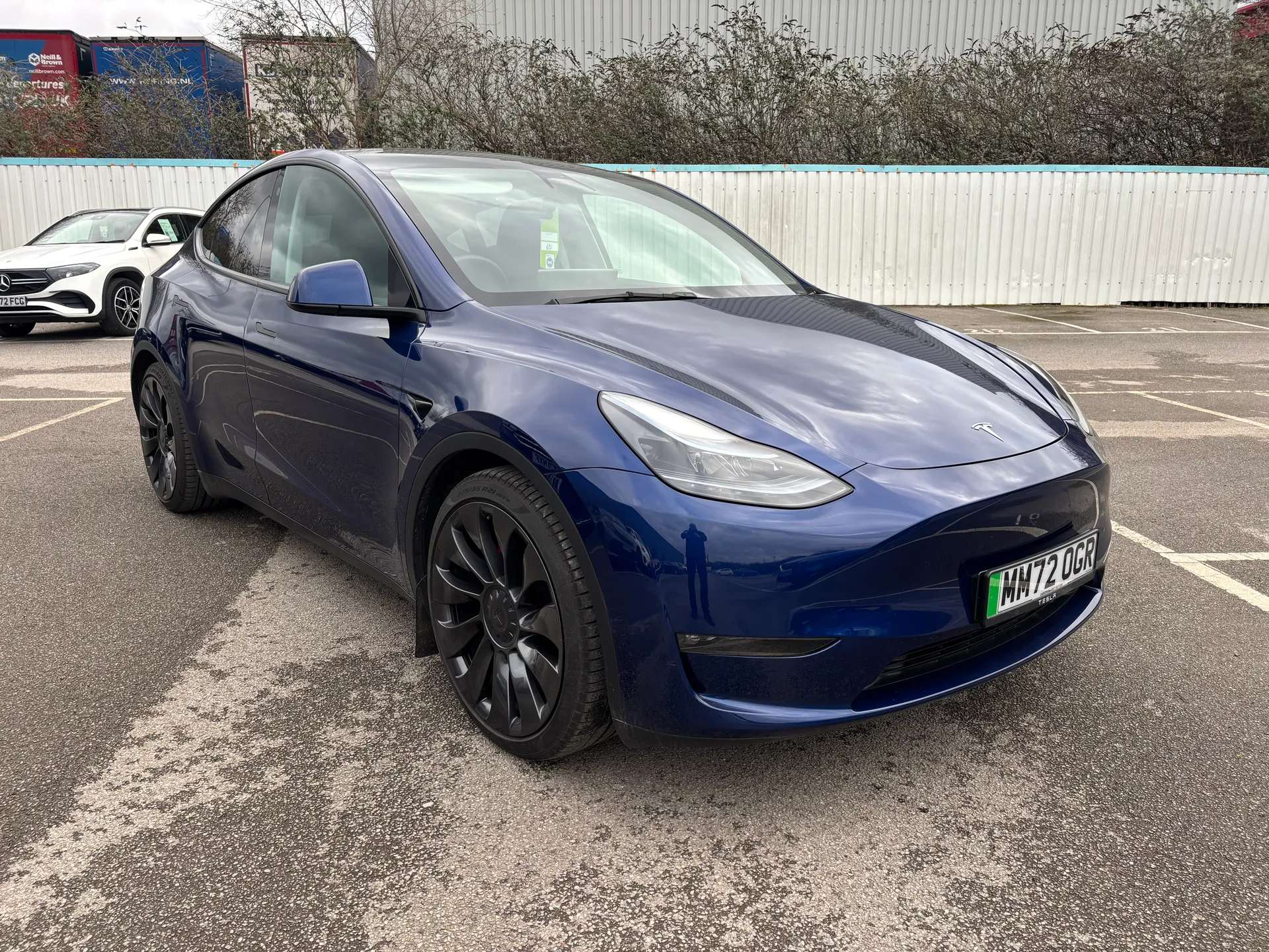 A 2022 TESLA MODEL Y Performance AWD Auto A 2022 TESLA MODEL Y Performance AWD Auto